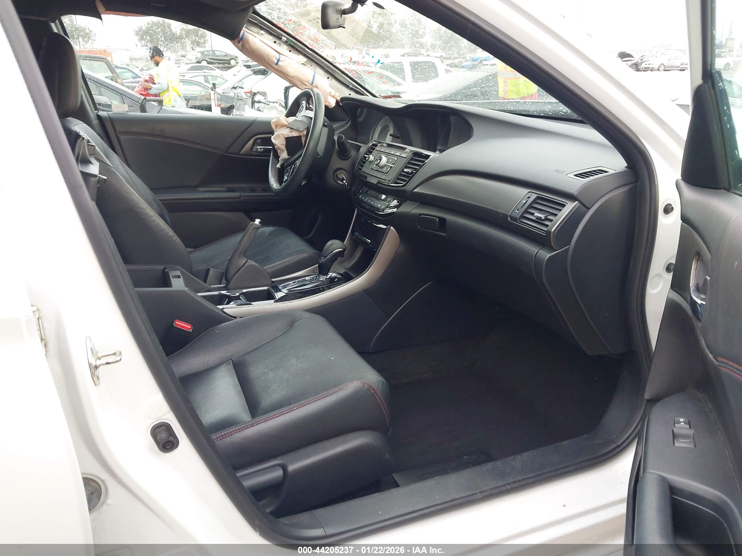 HONDA ACCORD image 5