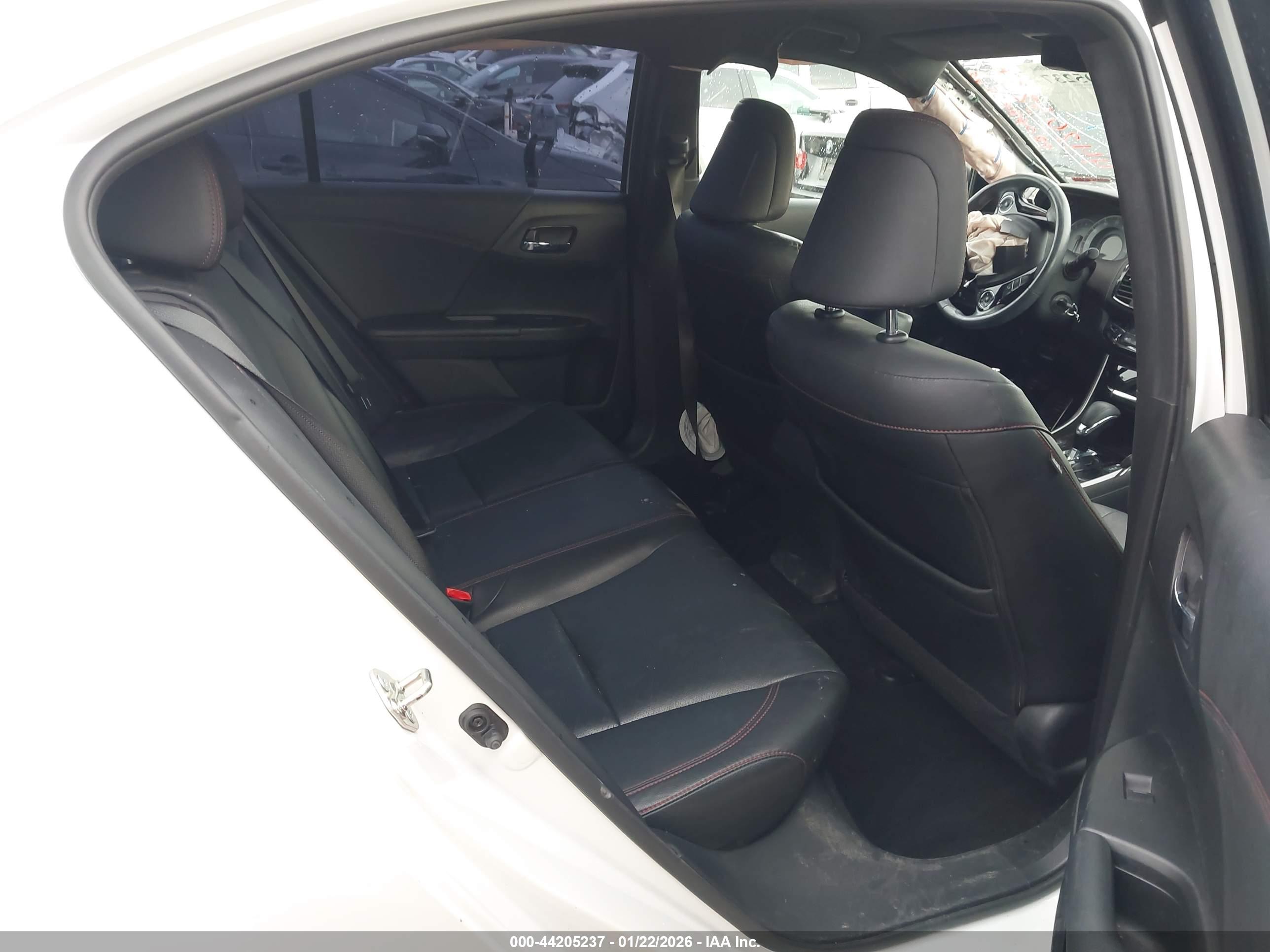 HONDA ACCORD image 8