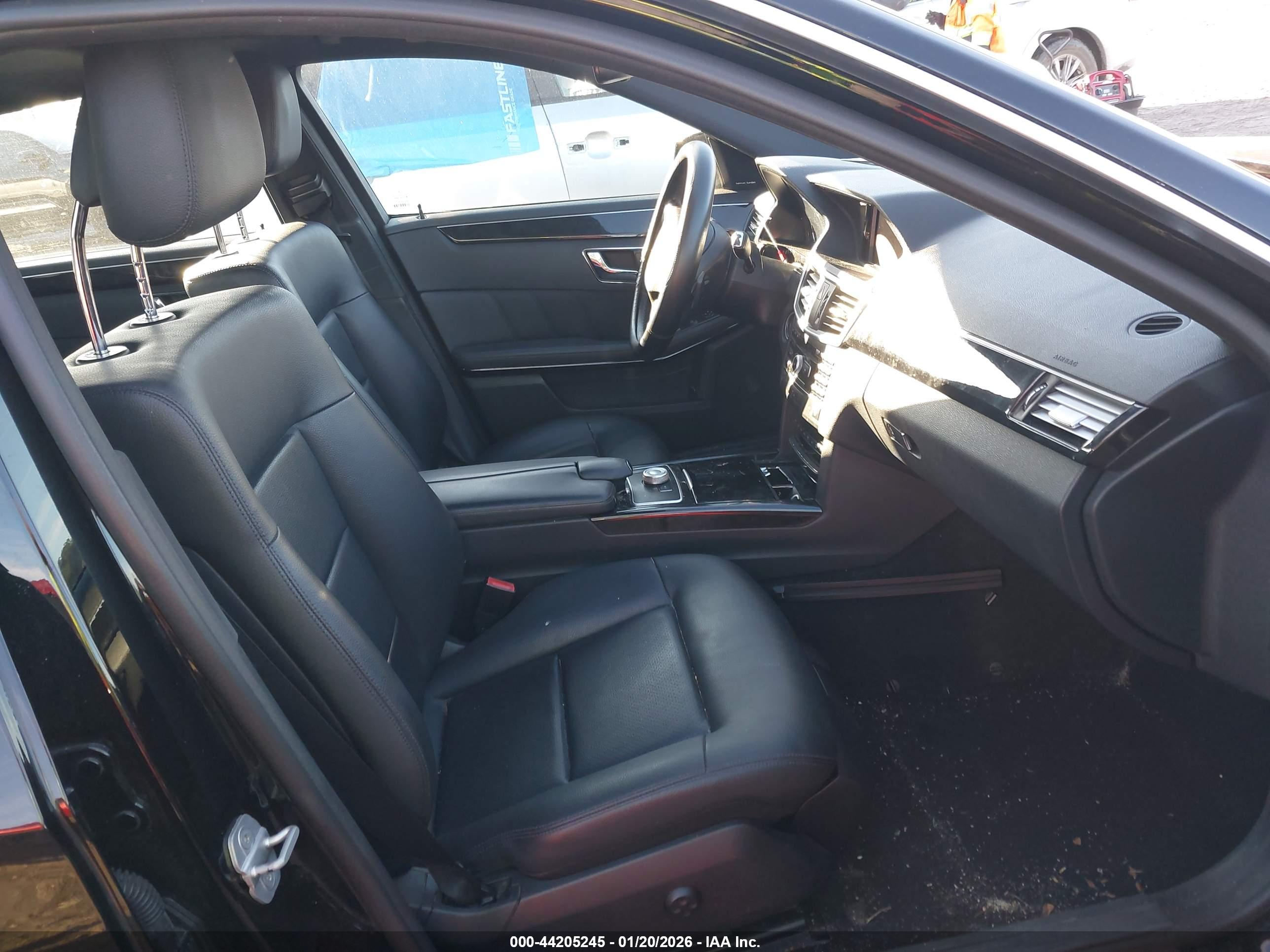 MERCEDES-BENZ E image 5