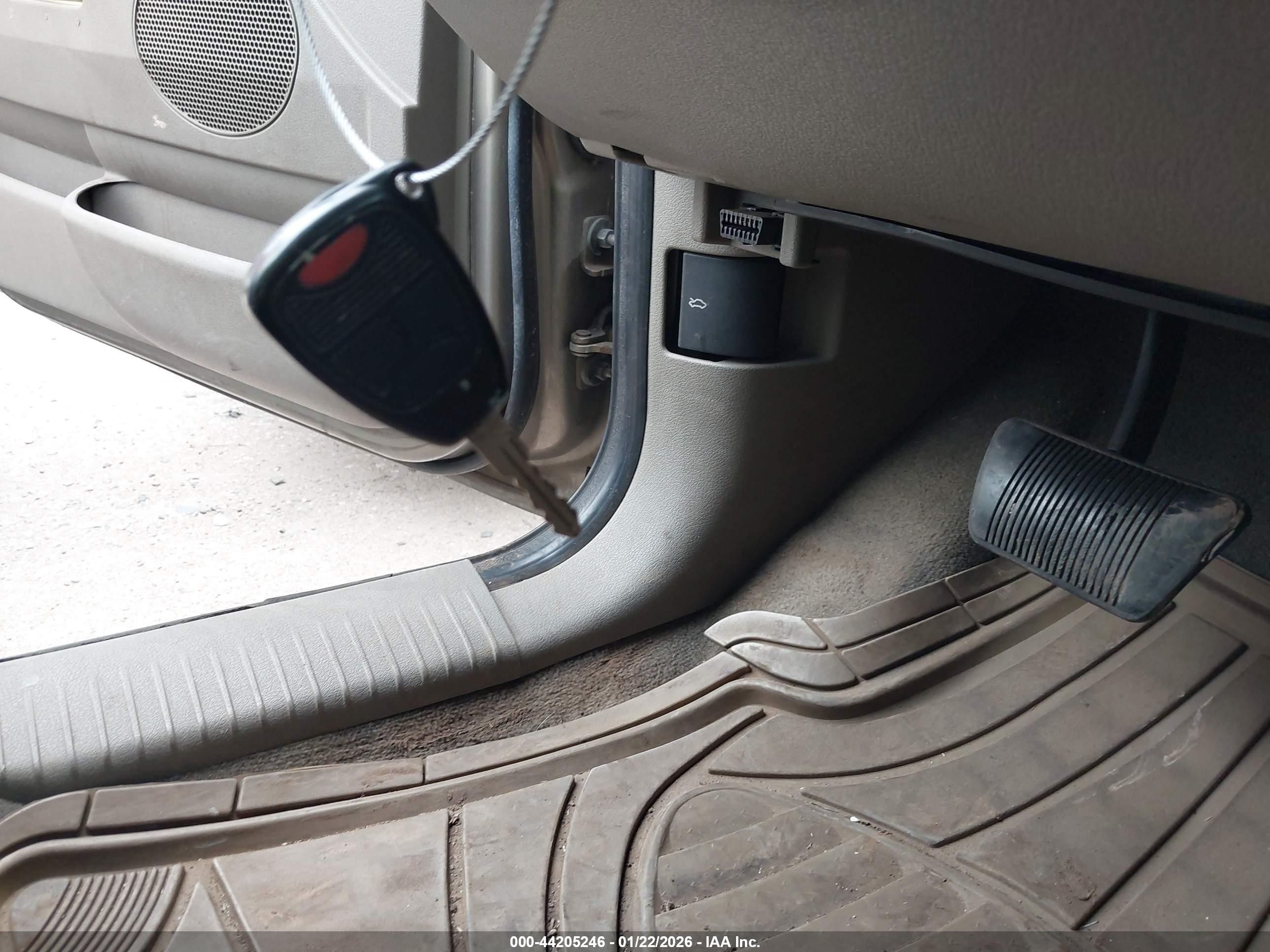 JEEP GRAND image 11