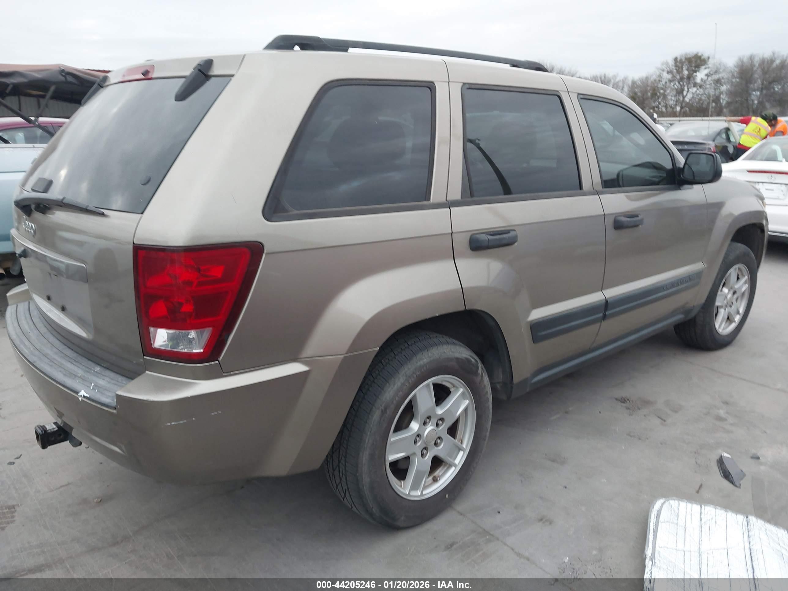 JEEP GRAND image 4