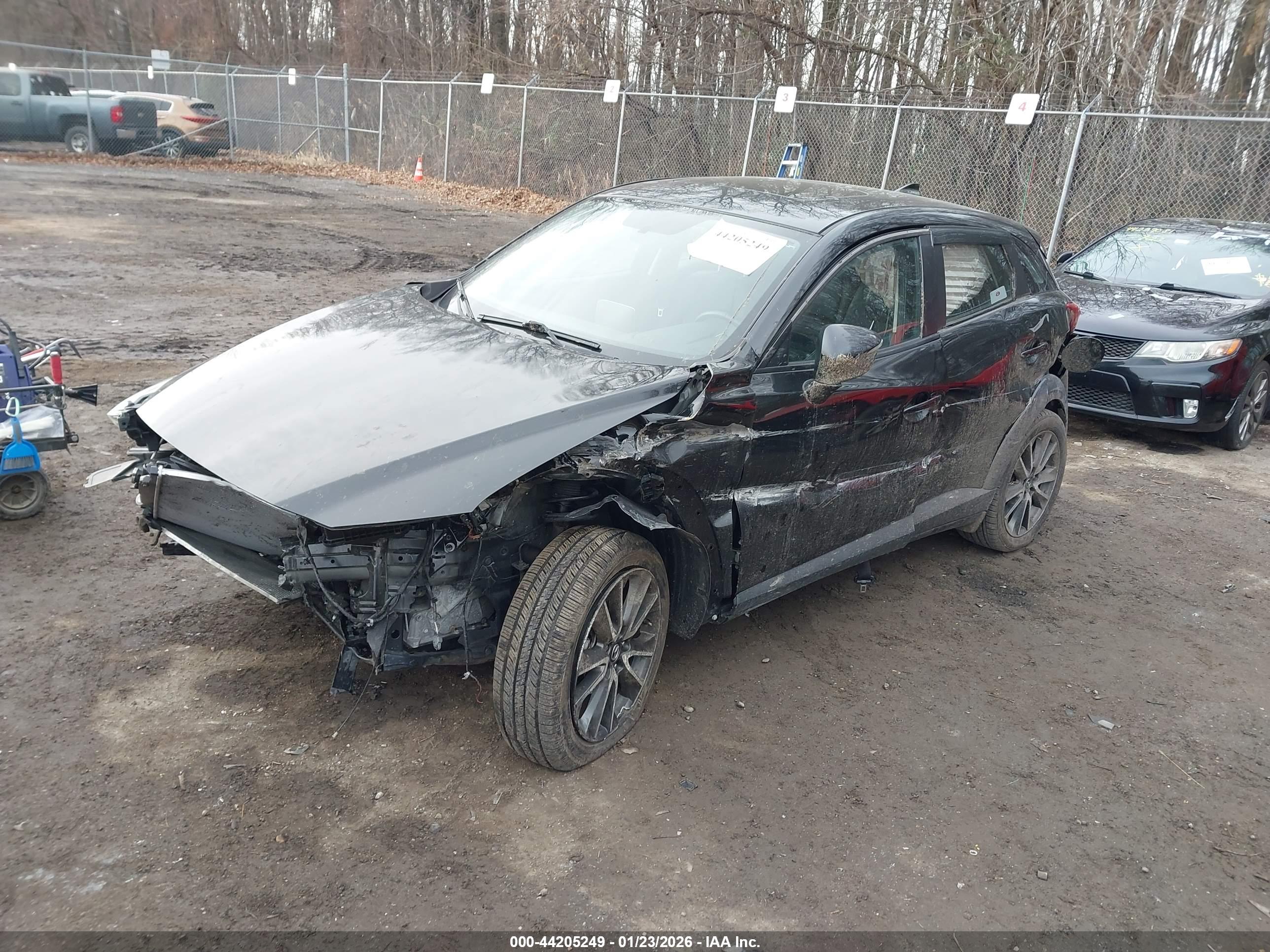 MAZDA CX-3 image 2