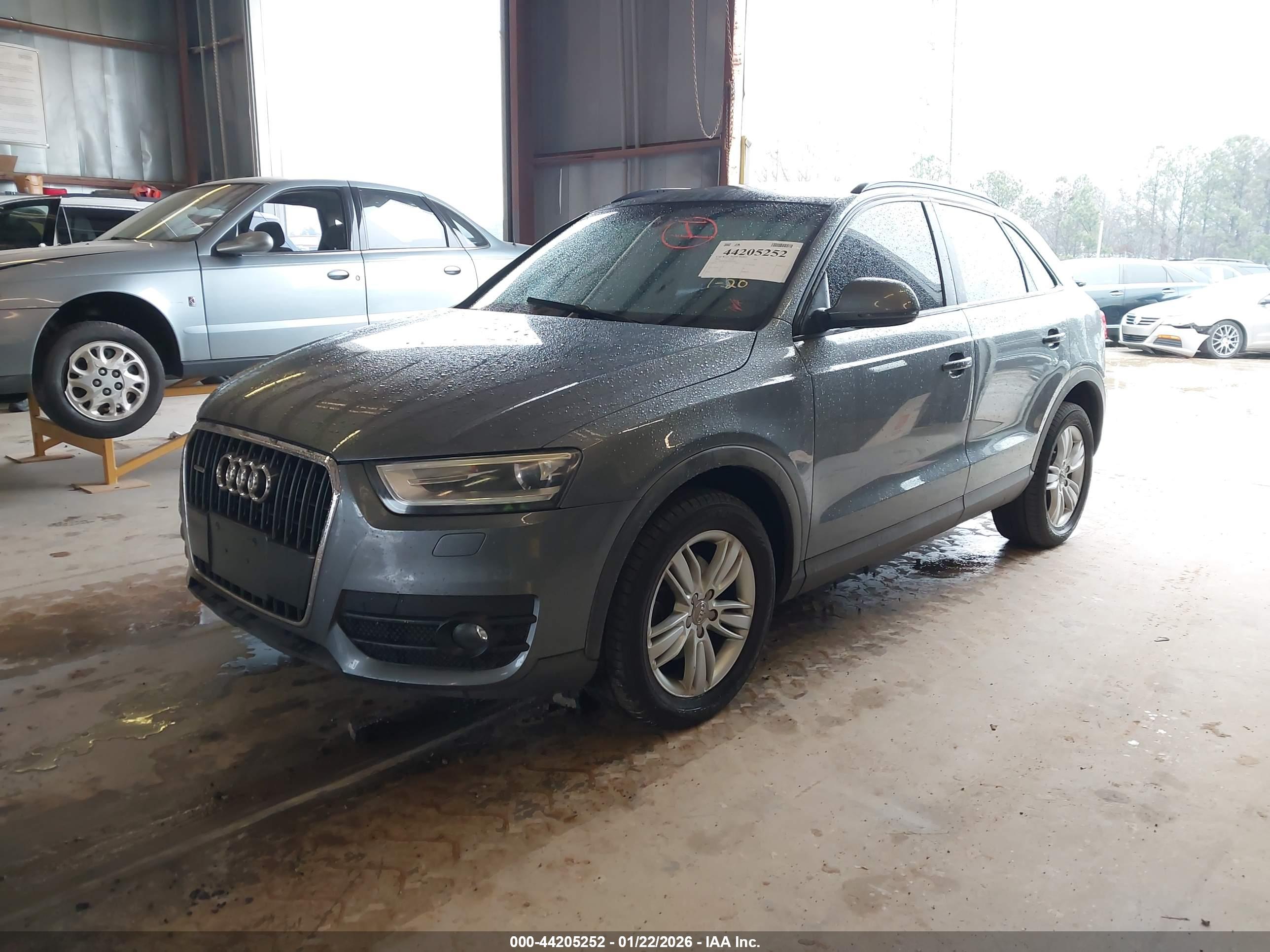 AUDI Q3 image 2