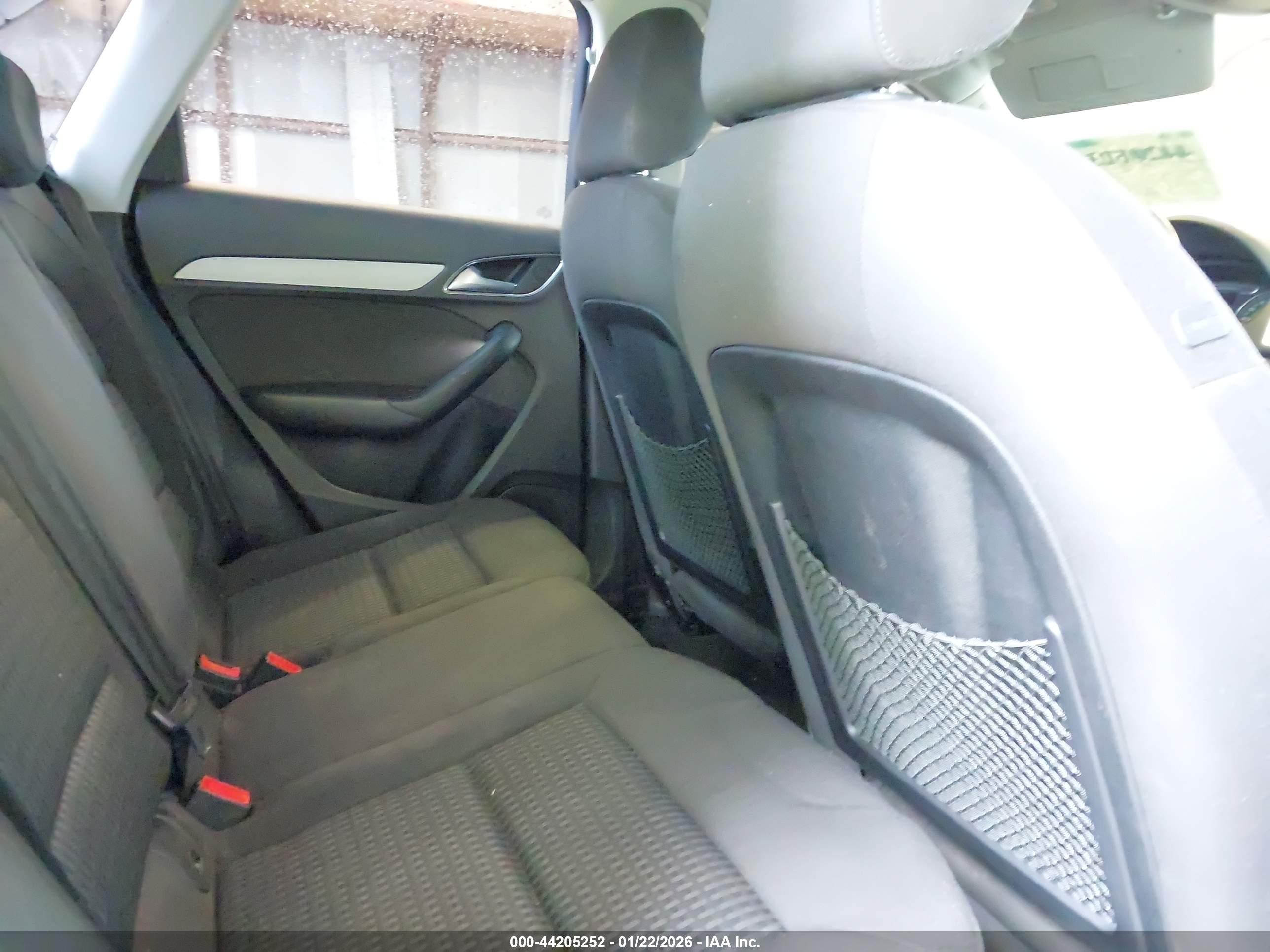 AUDI Q3 image 8