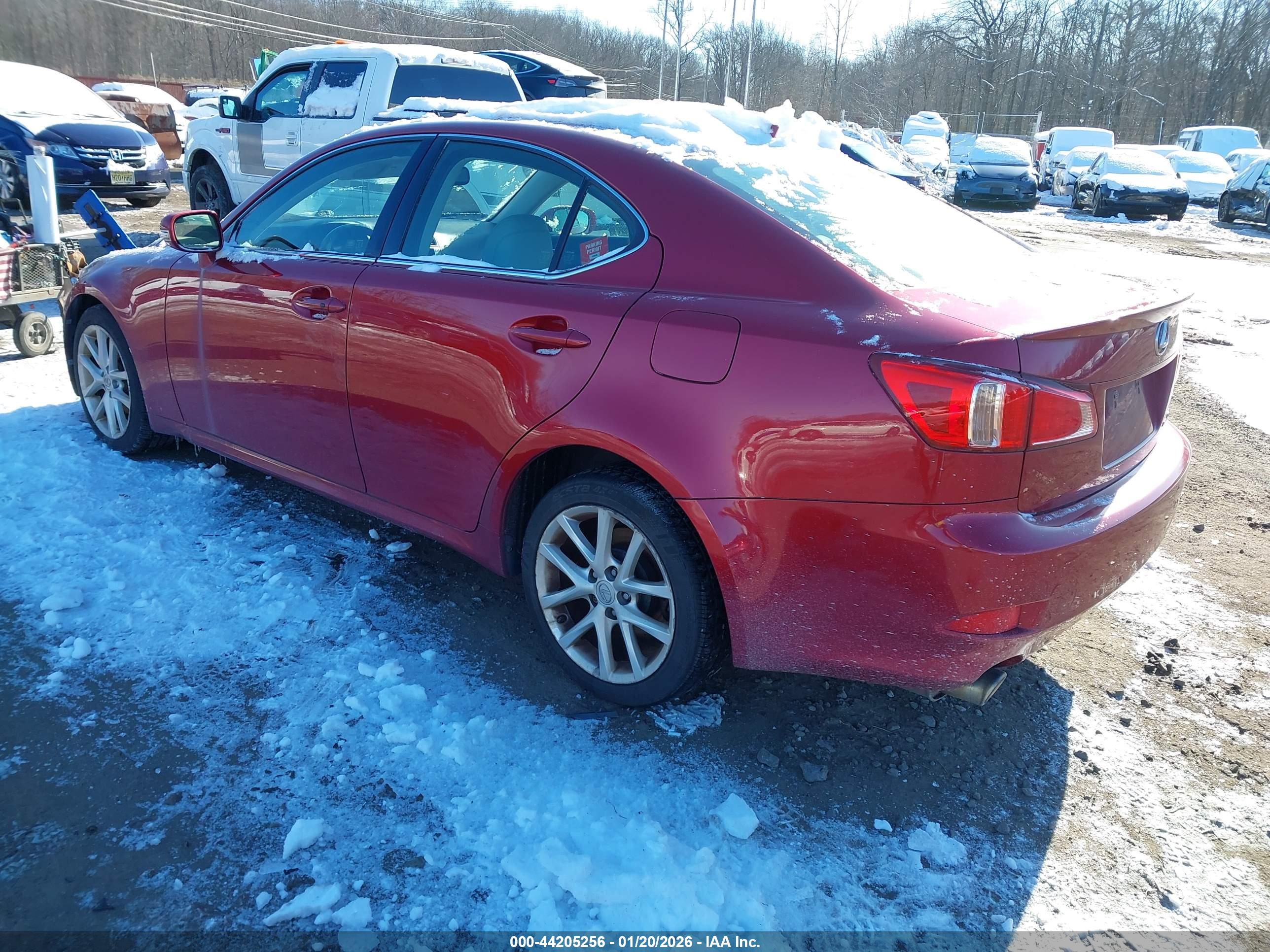 LEXUS IS image 3
