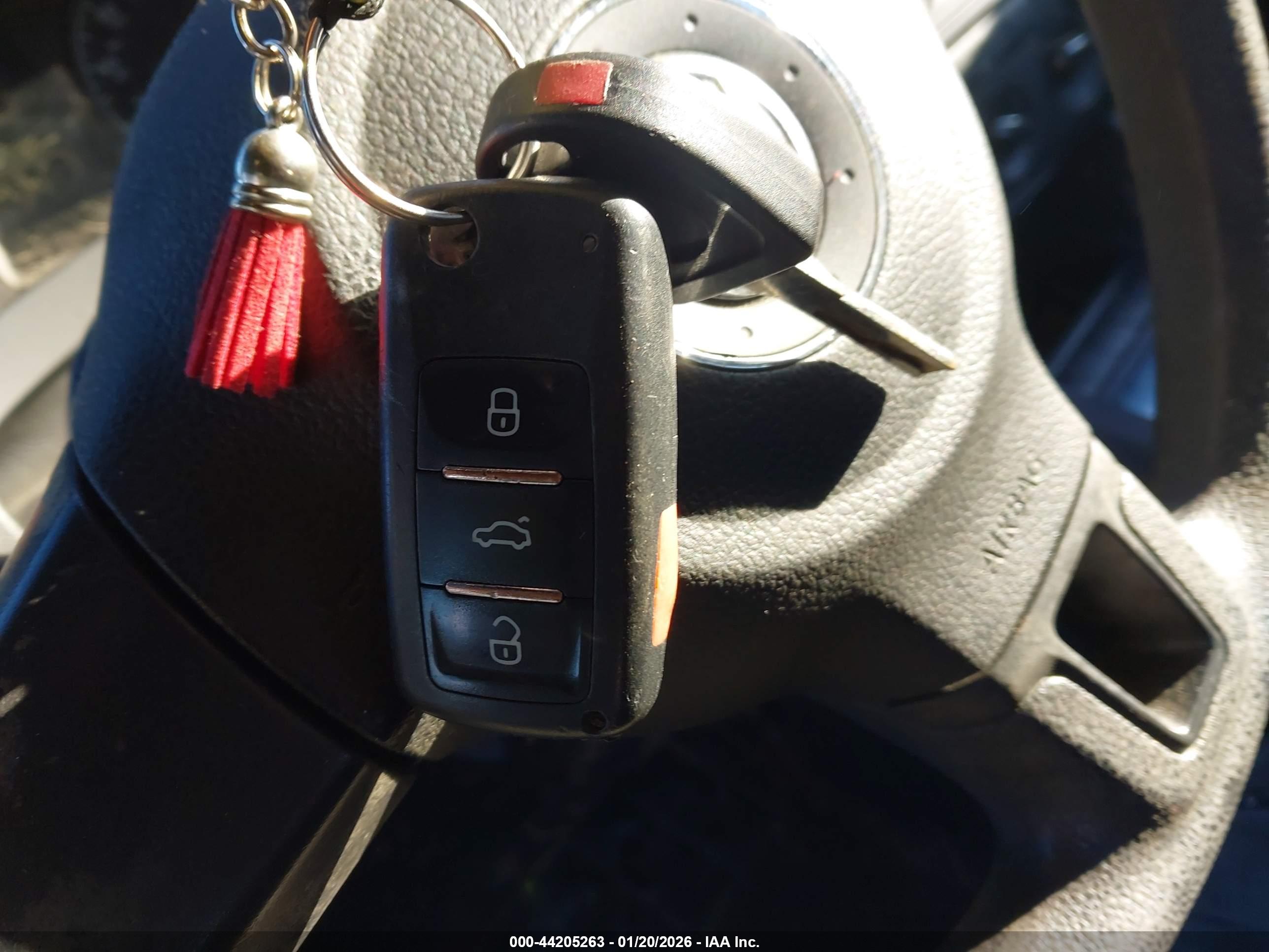 VOLKSWAGEN JETTA image 11