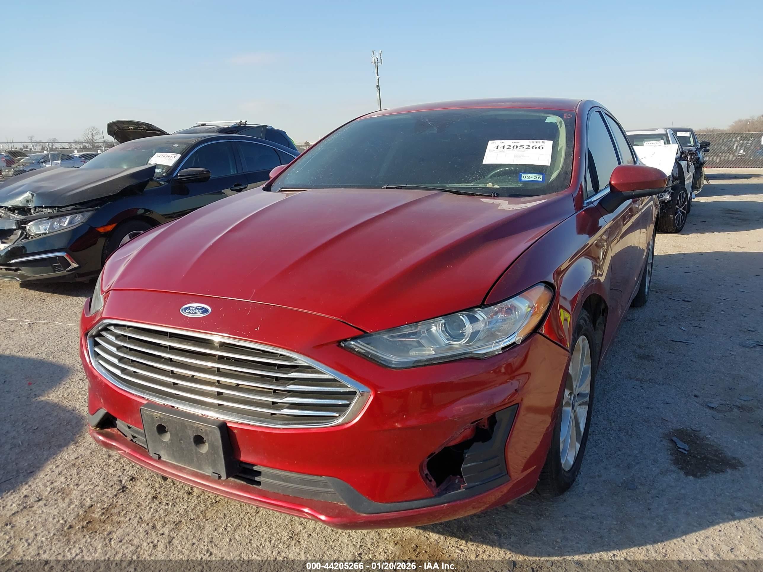 FORD FUSION image 2