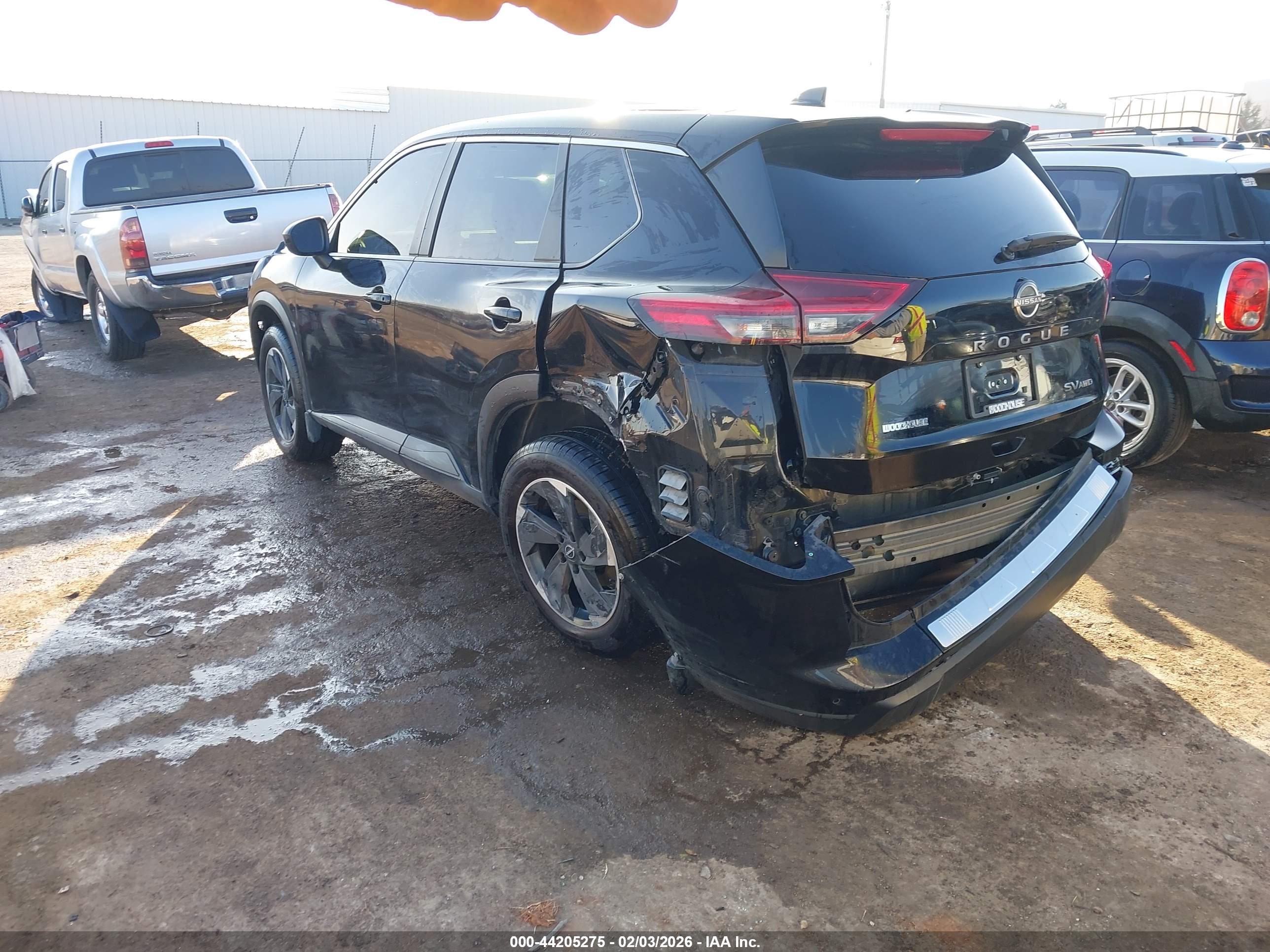 NISSAN ROGUE image 3