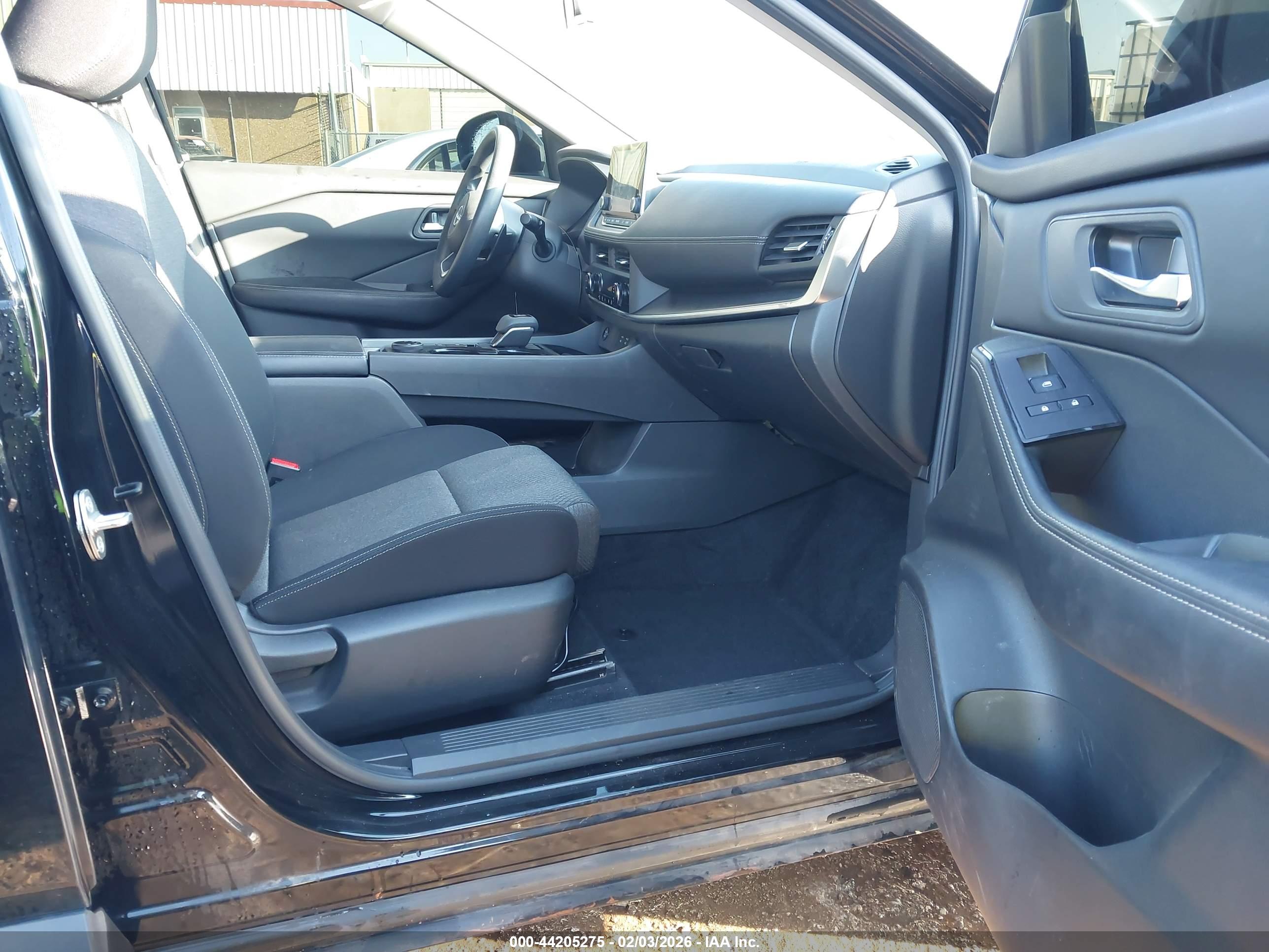 NISSAN ROGUE image 5