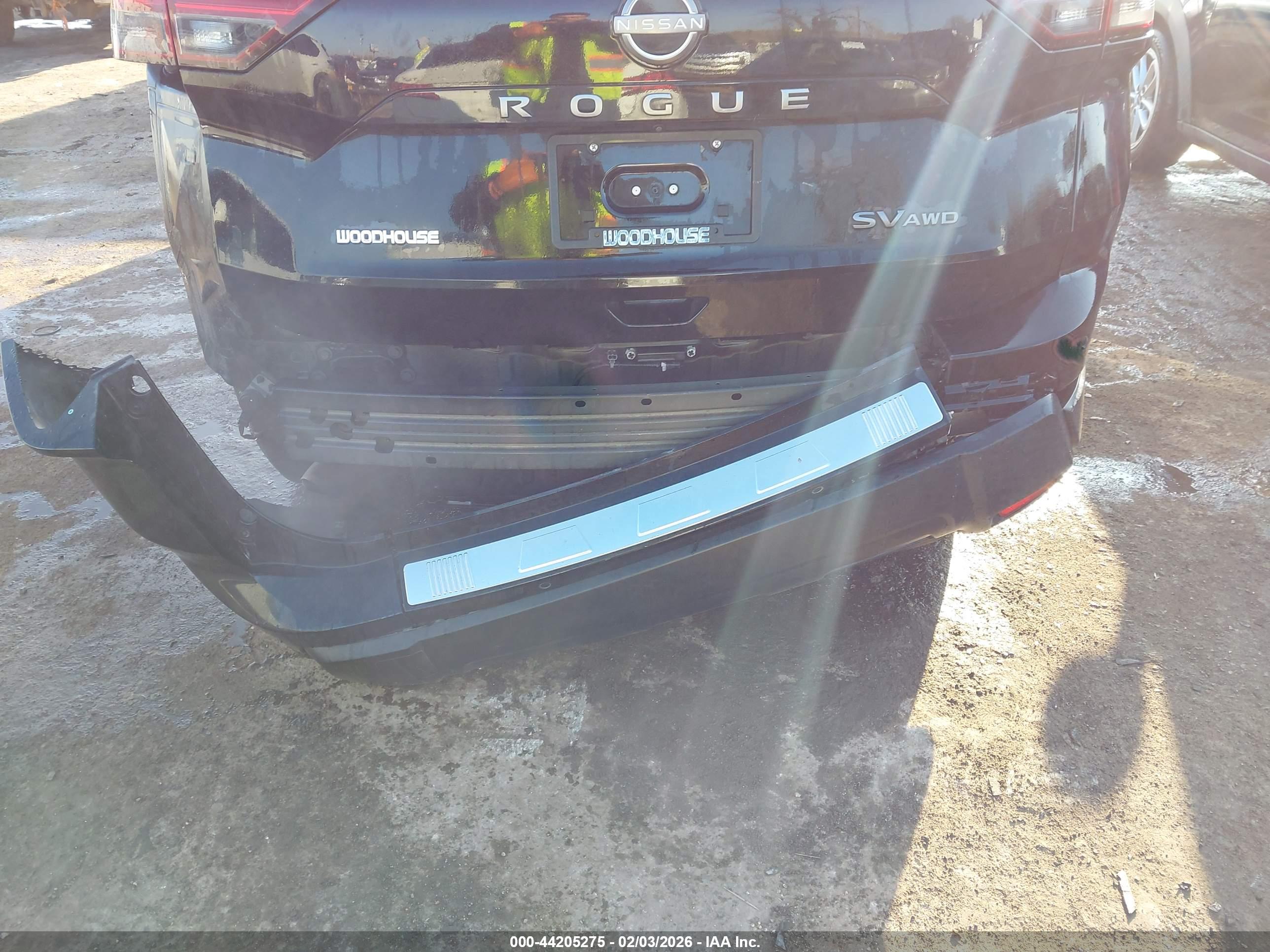 NISSAN ROGUE image 6