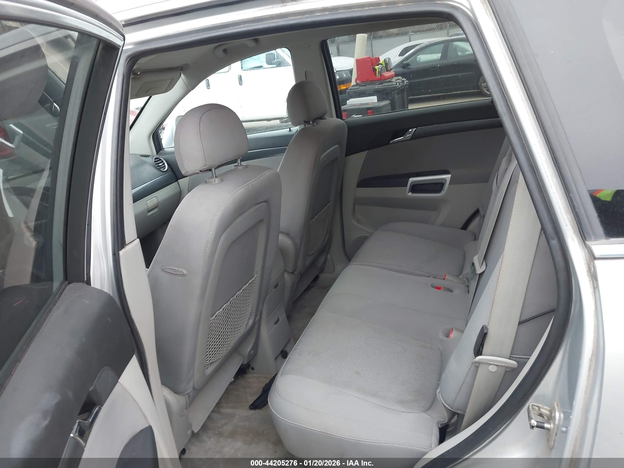 SATURN VUE image 8
