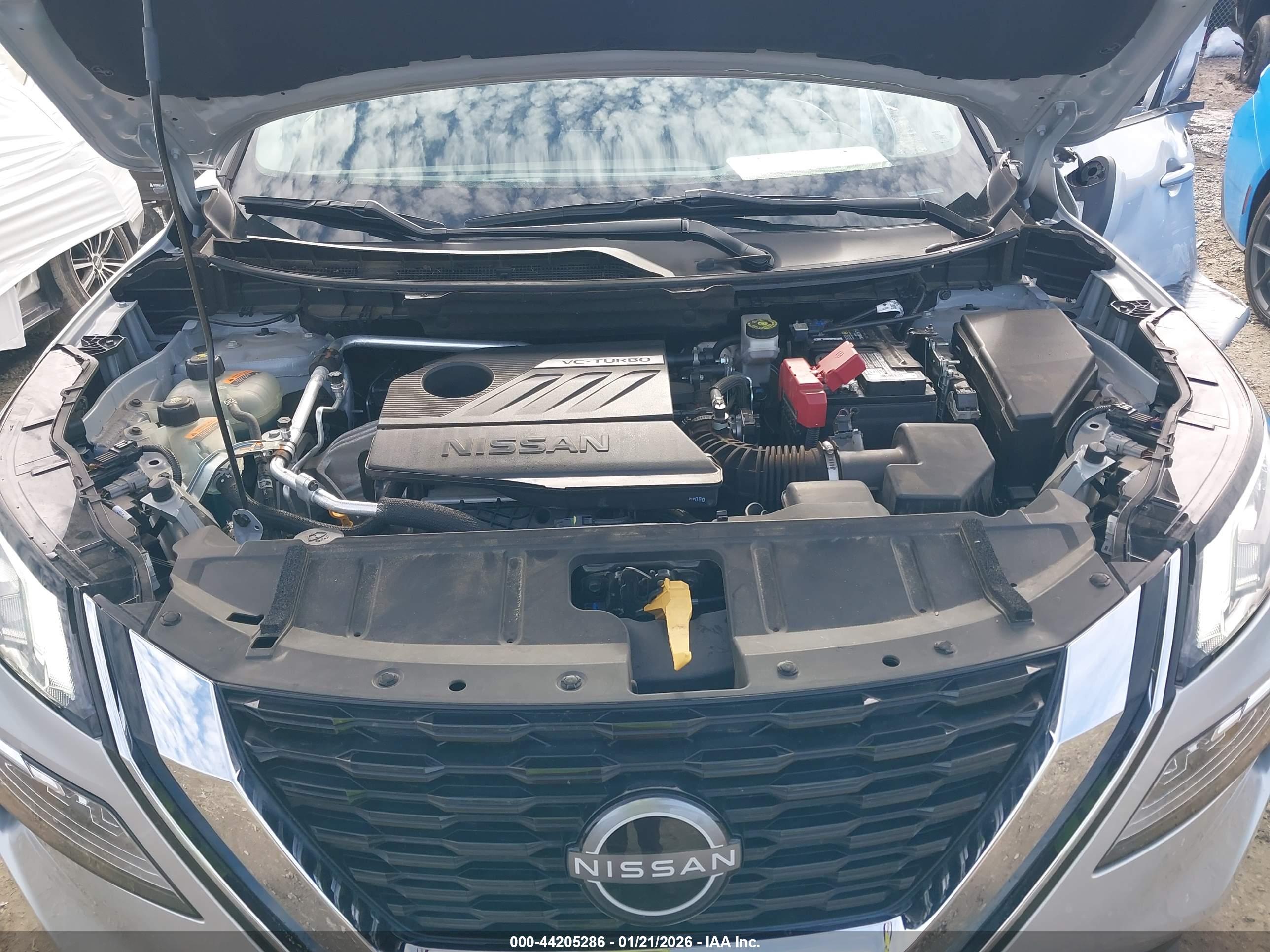 NISSAN ROGUE image 10