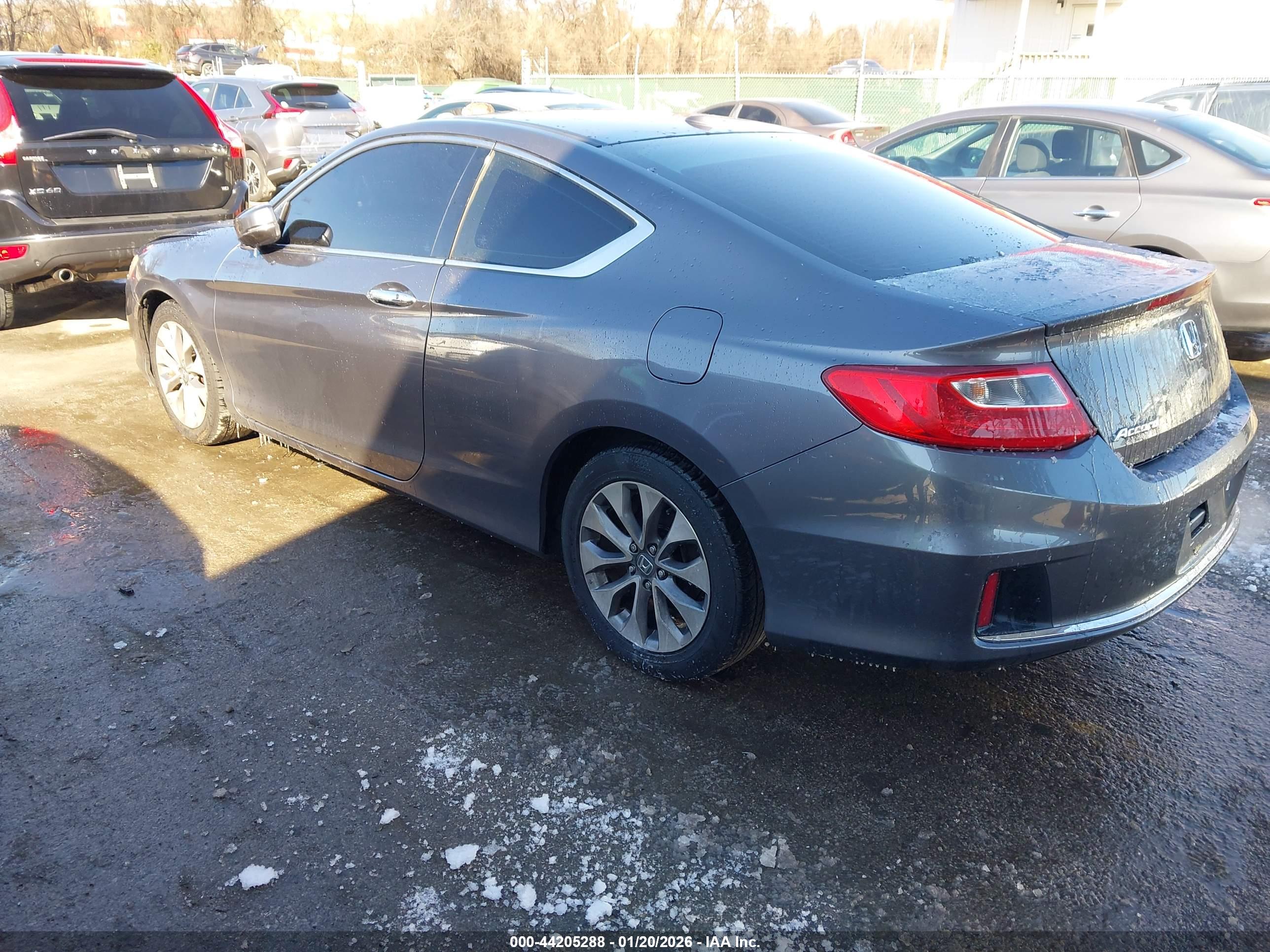 HONDA ACCORD image 3
