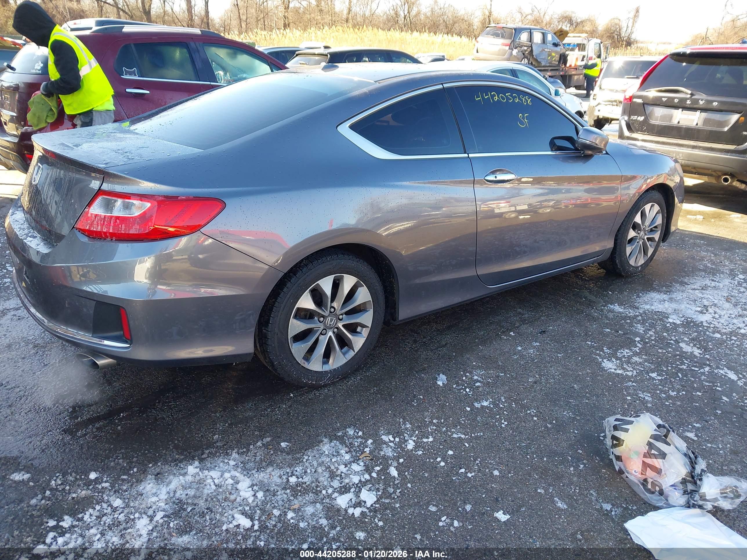 HONDA ACCORD image 4