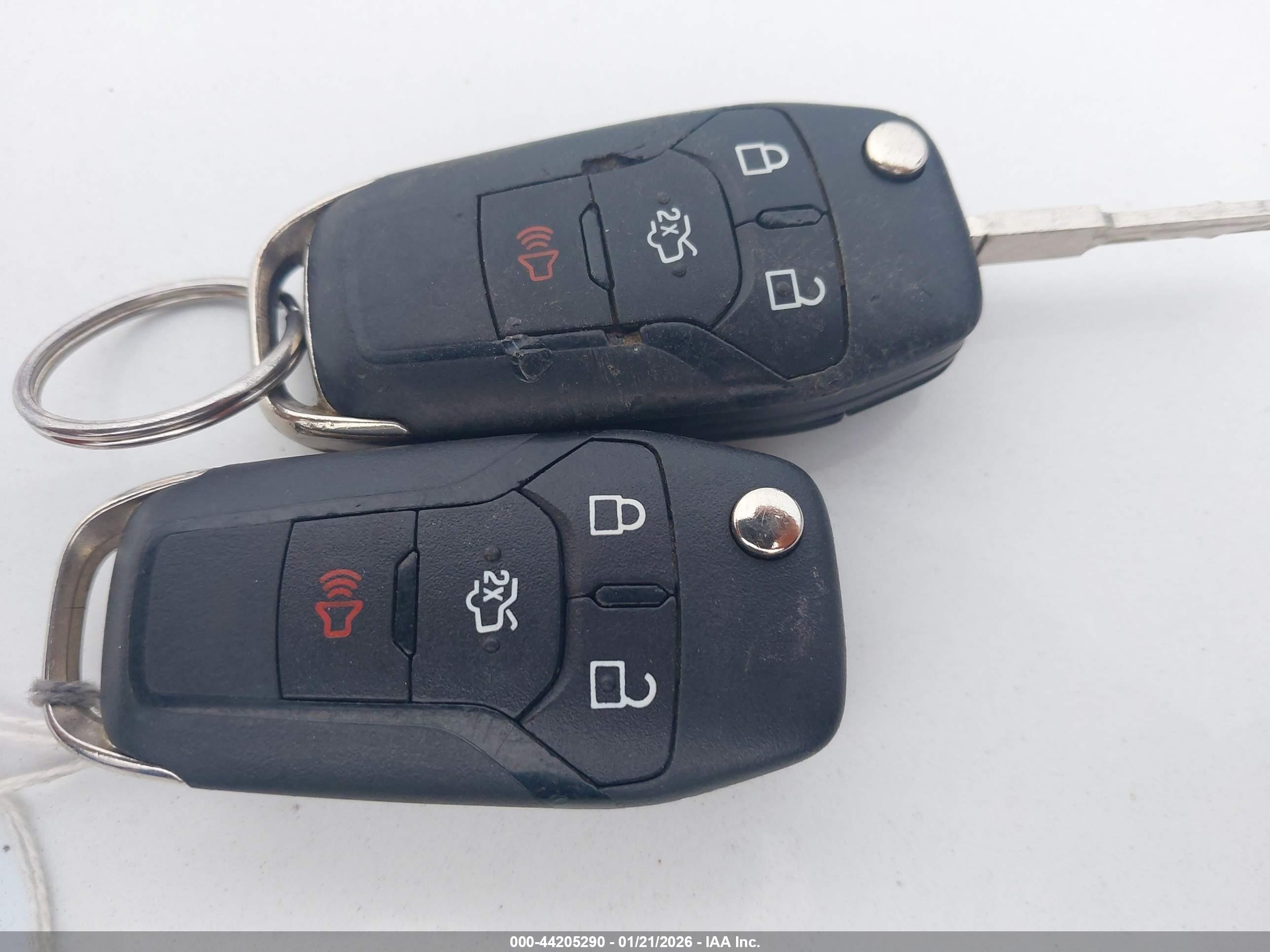 FORD FUSION image 11