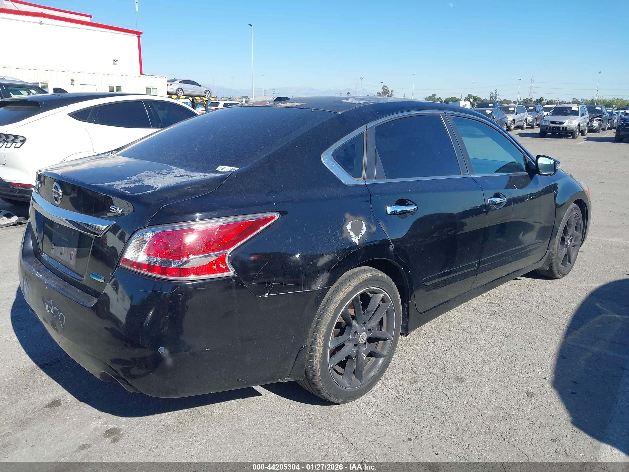 NISSAN ALTIMA image 4