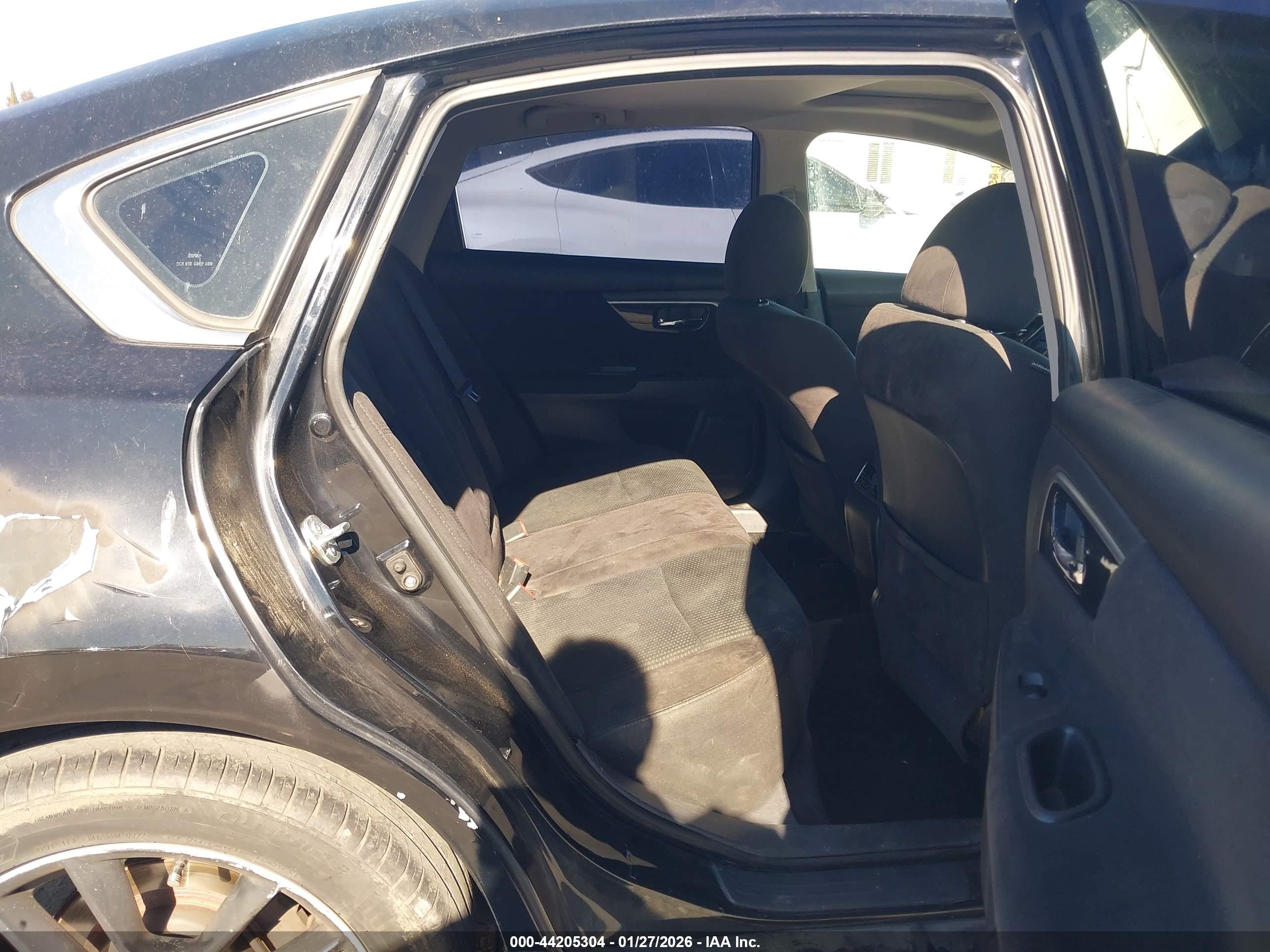 NISSAN ALTIMA image 8