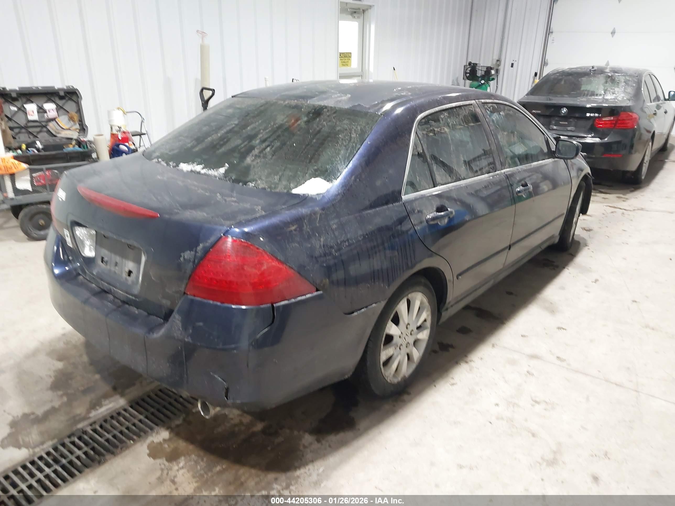 HONDA ACCORD image 4