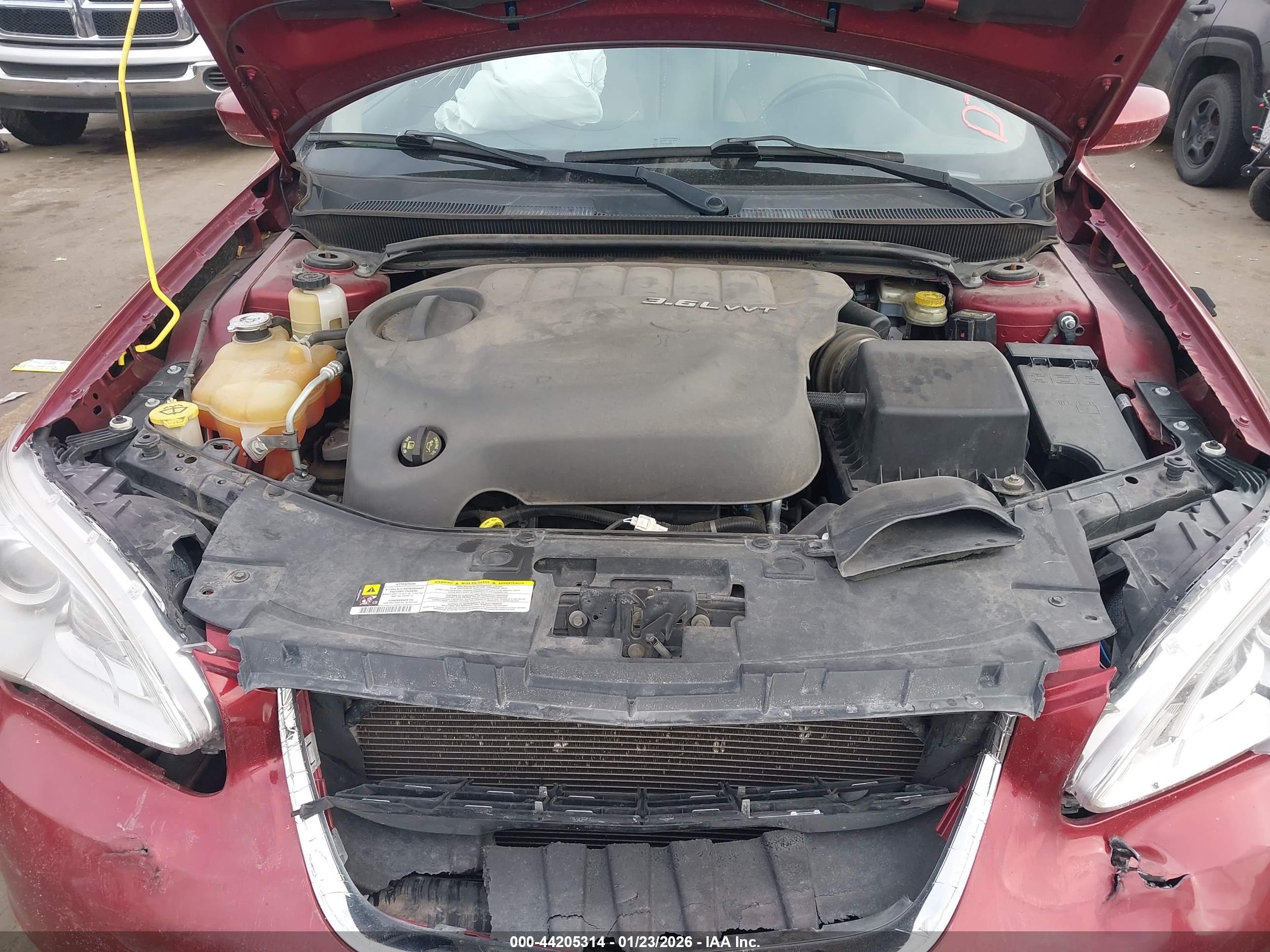 CHRYSLER 200 image 10