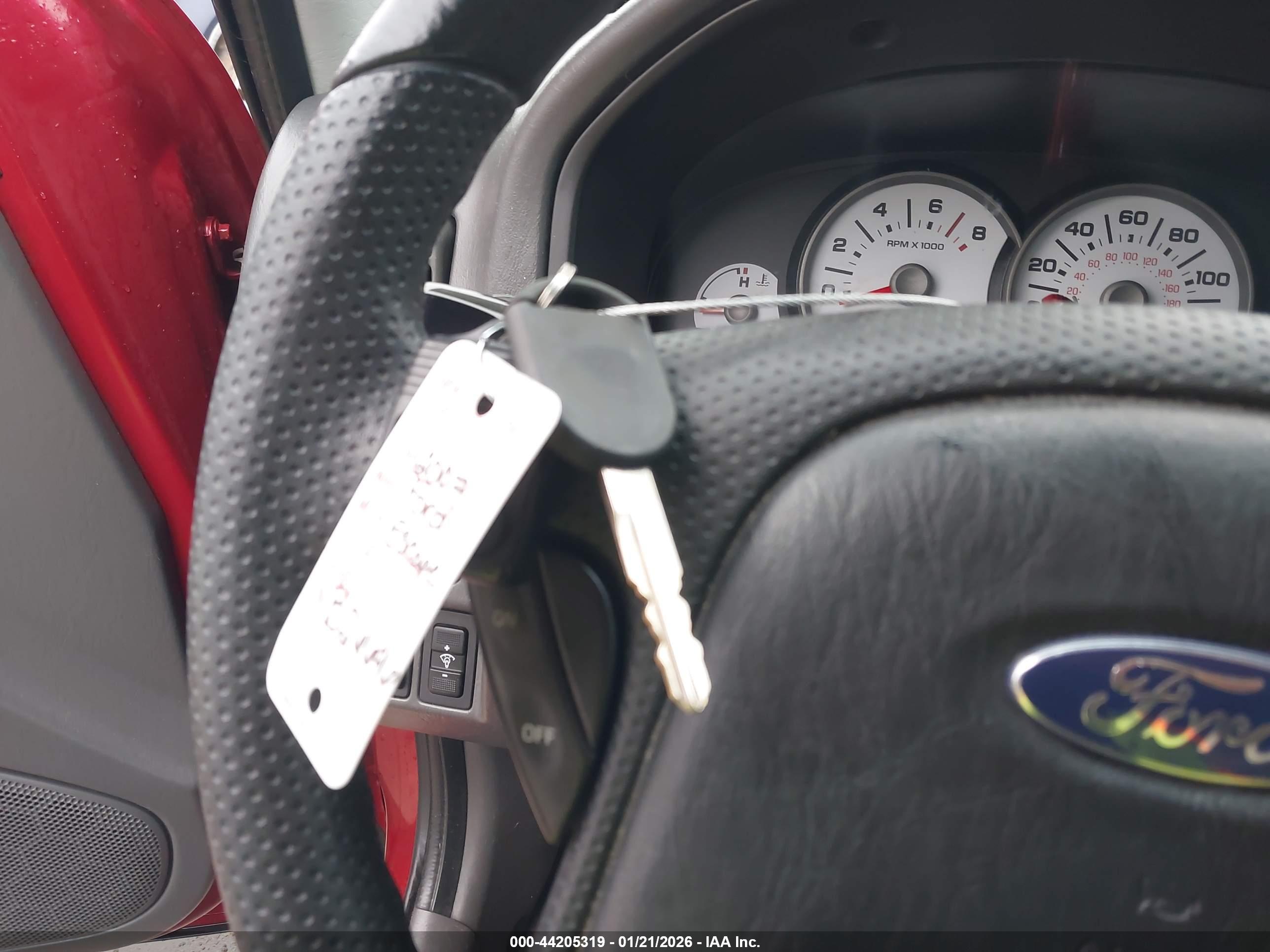 FORD ESCAPE image 11