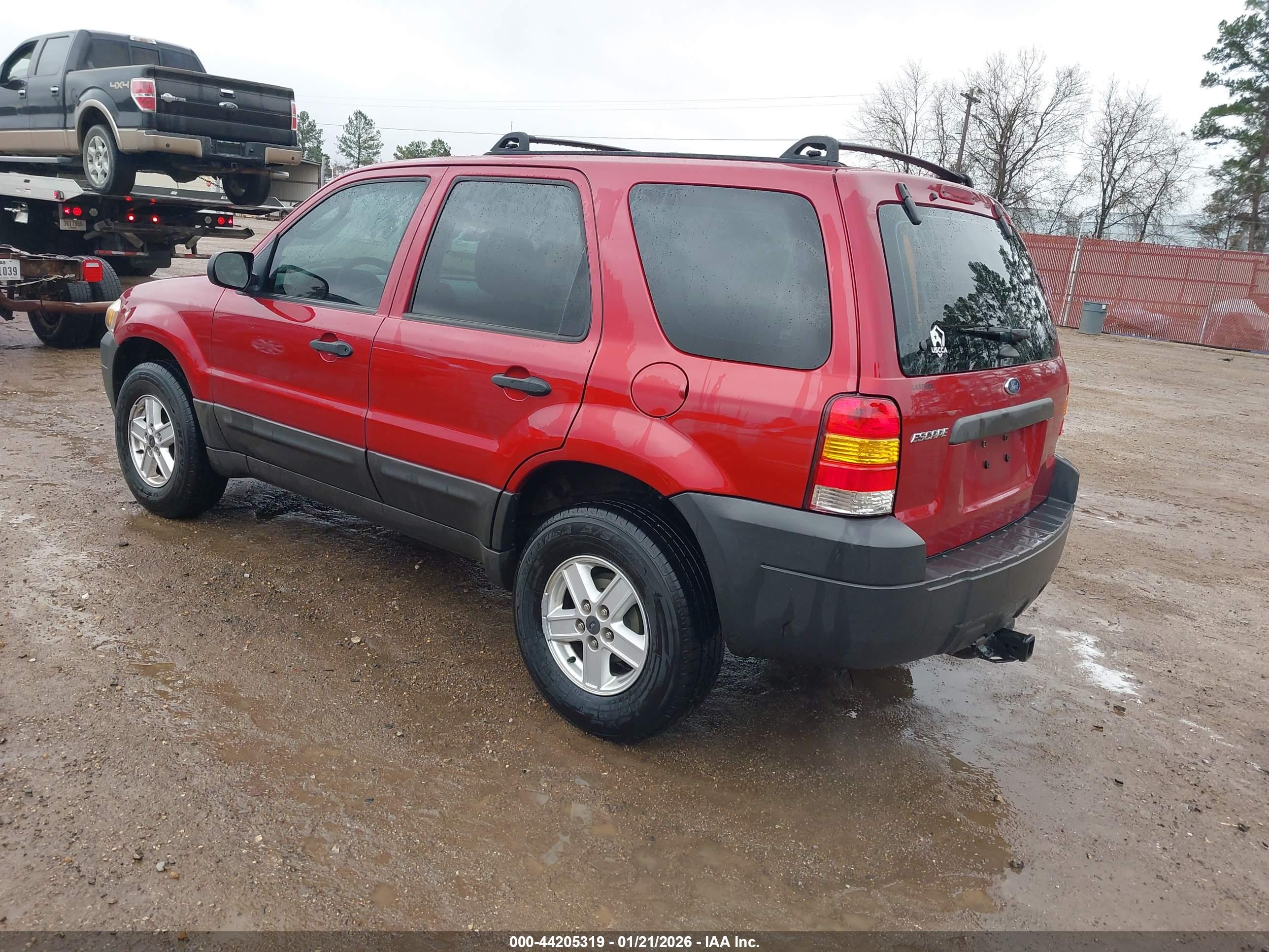 FORD ESCAPE image 3