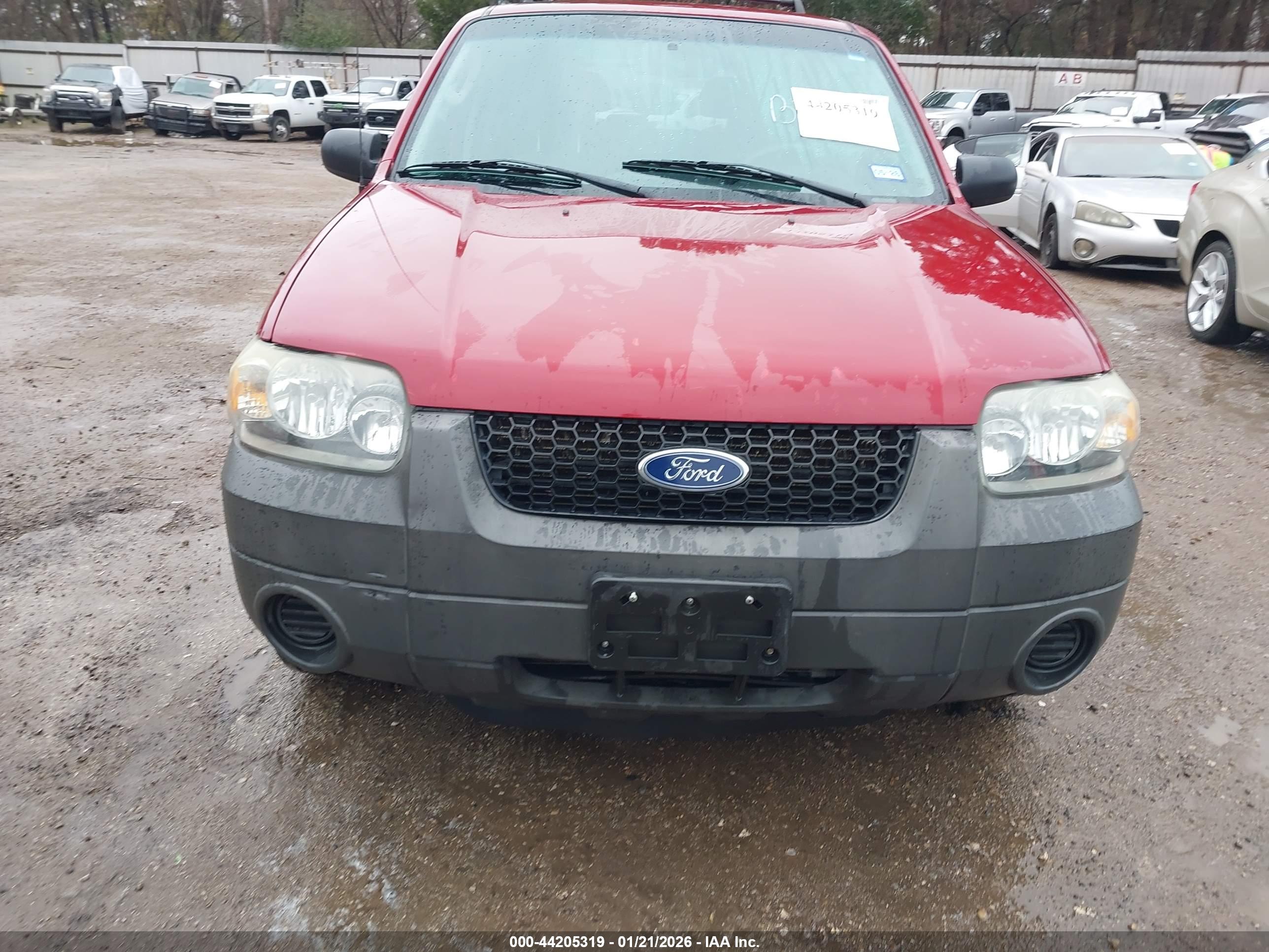 FORD ESCAPE image 6