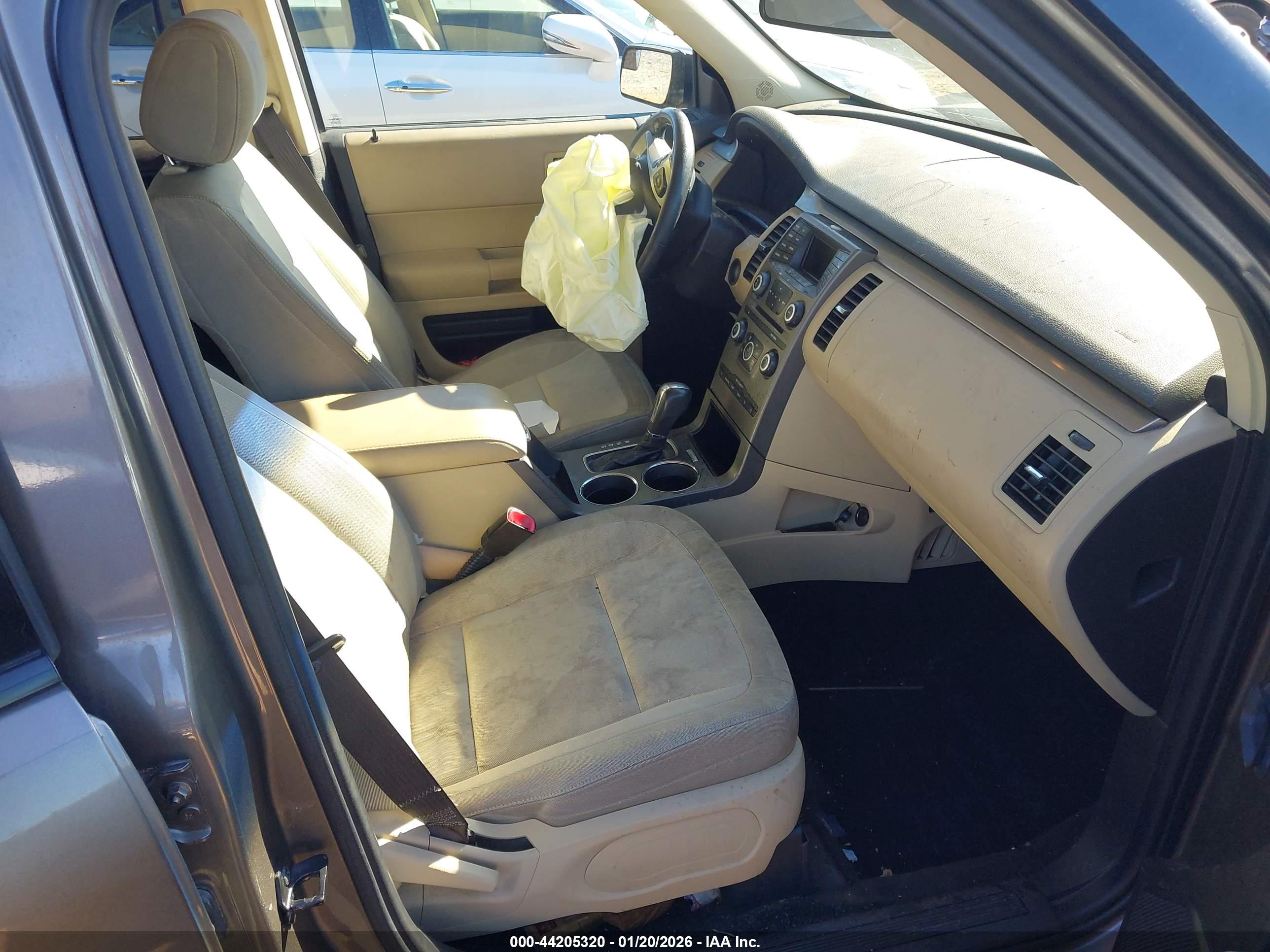 FORD FLEX image 5