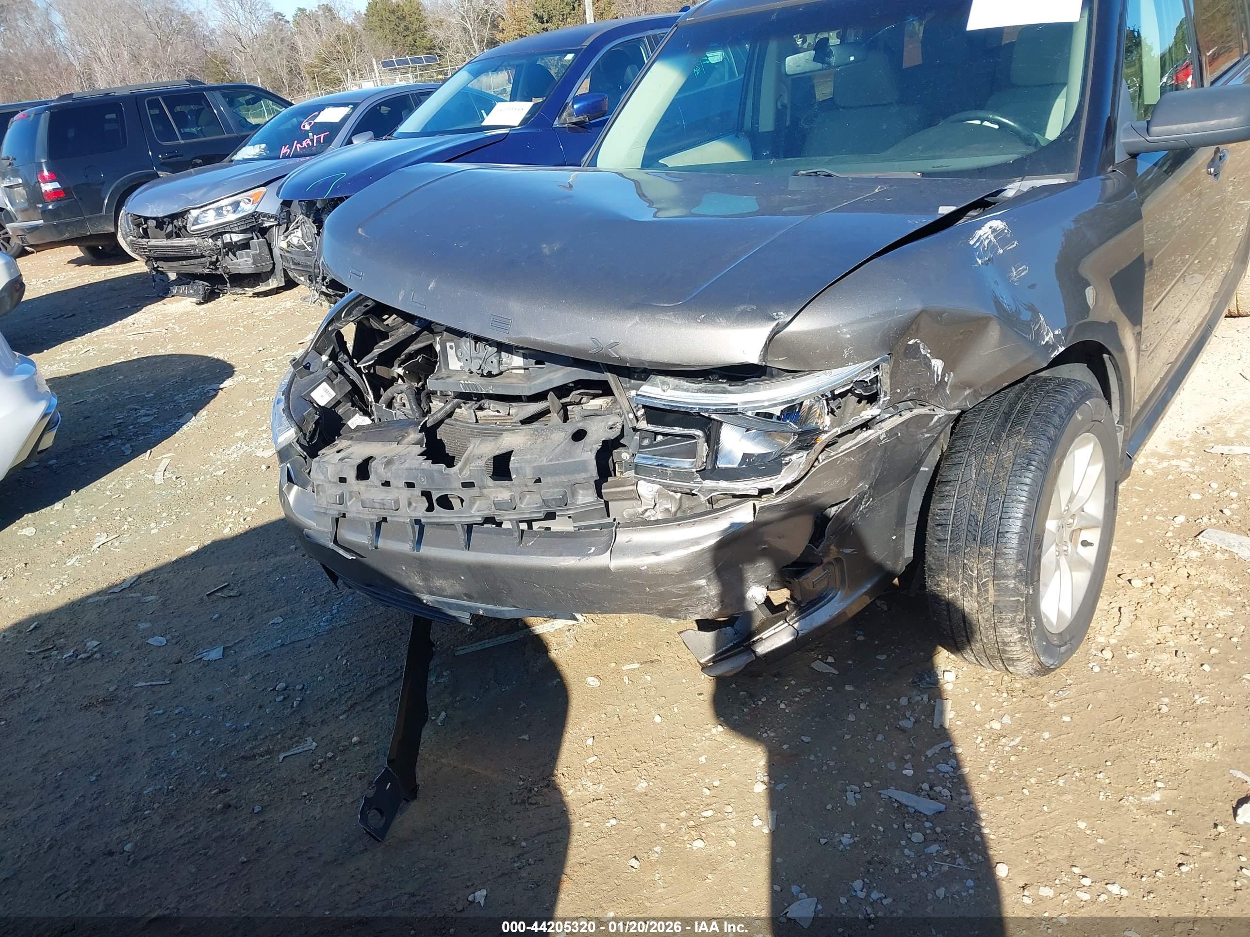 FORD FLEX image 6