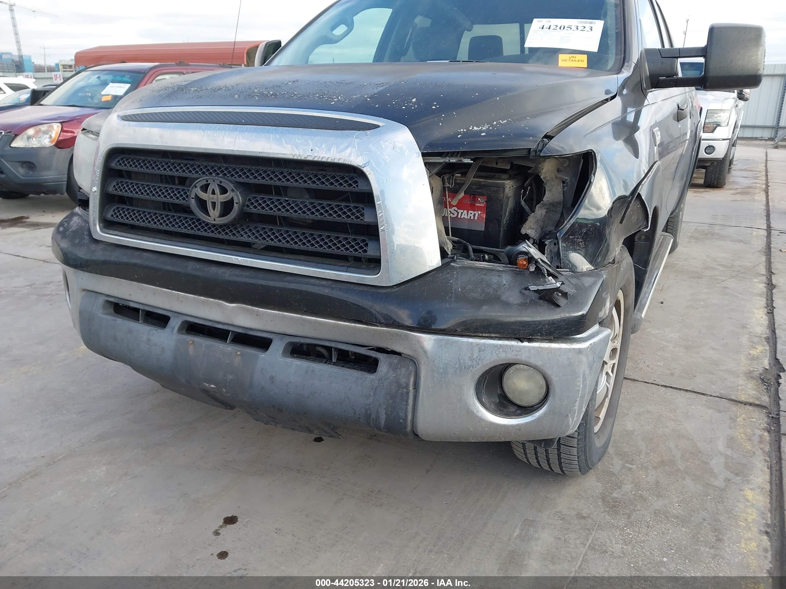 TOYOTA TUNDRA image 6