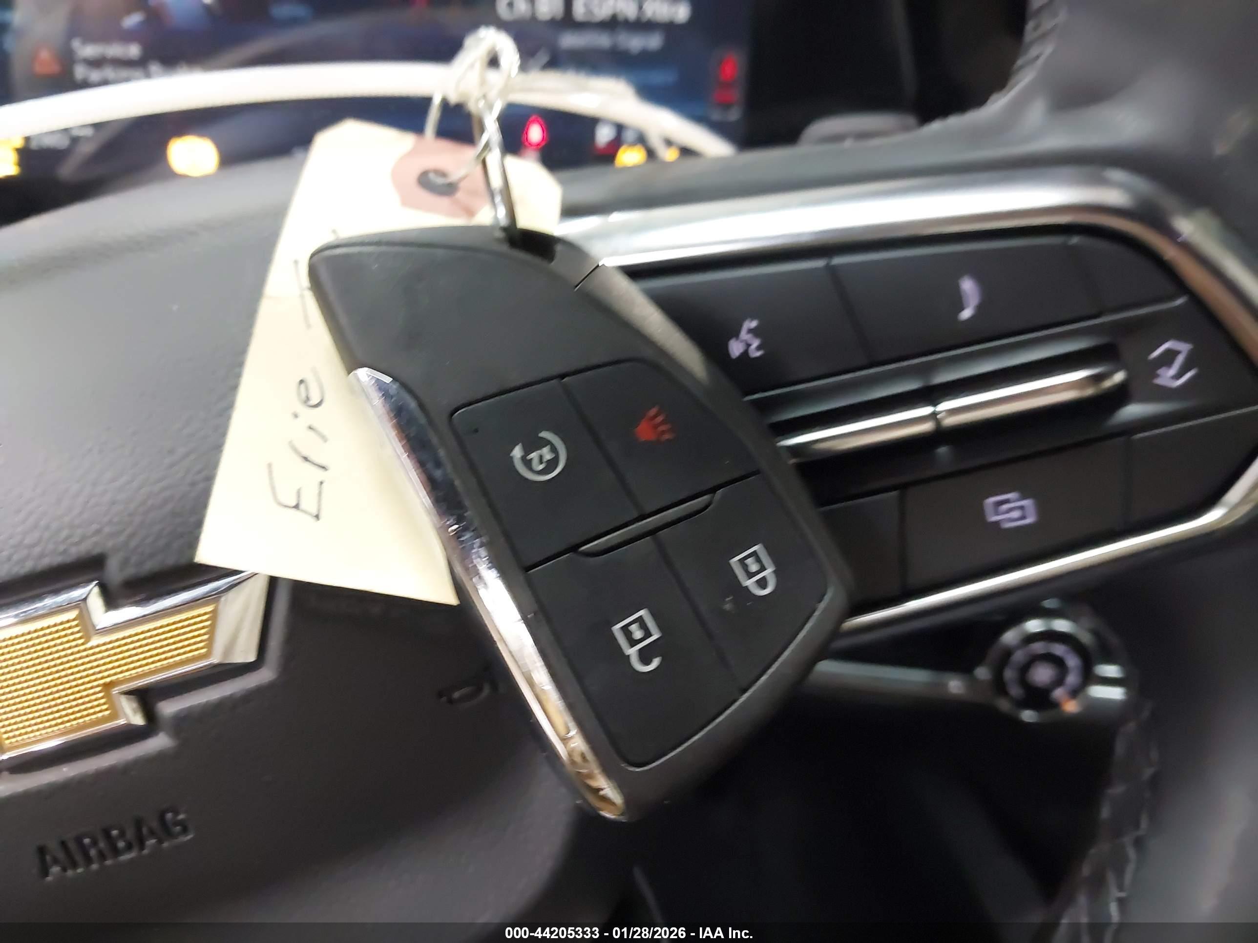CHEVROLET EQUINOX image 11