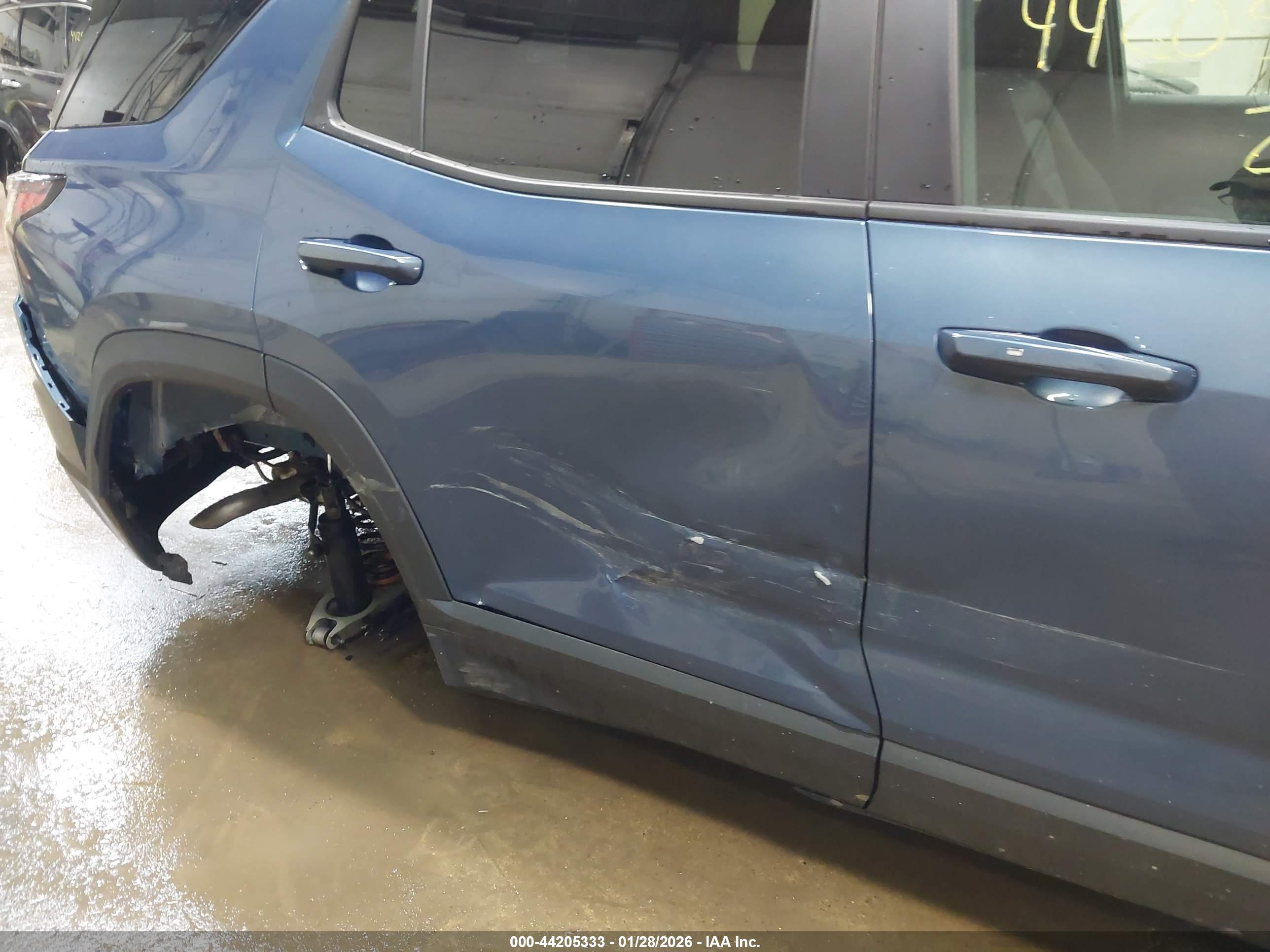 CHEVROLET EQUINOX image 6