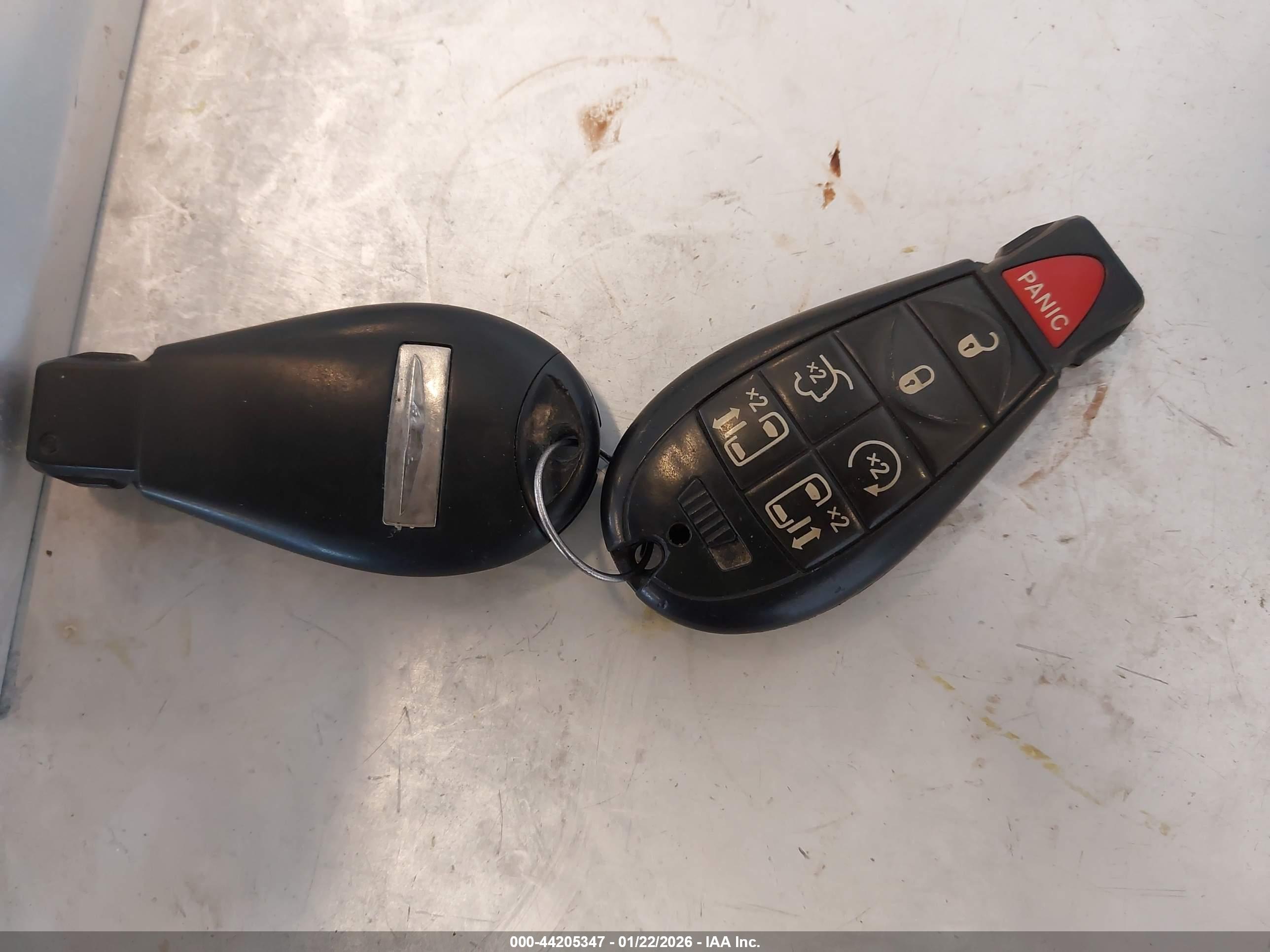 CHRYSLER TOWN image 11