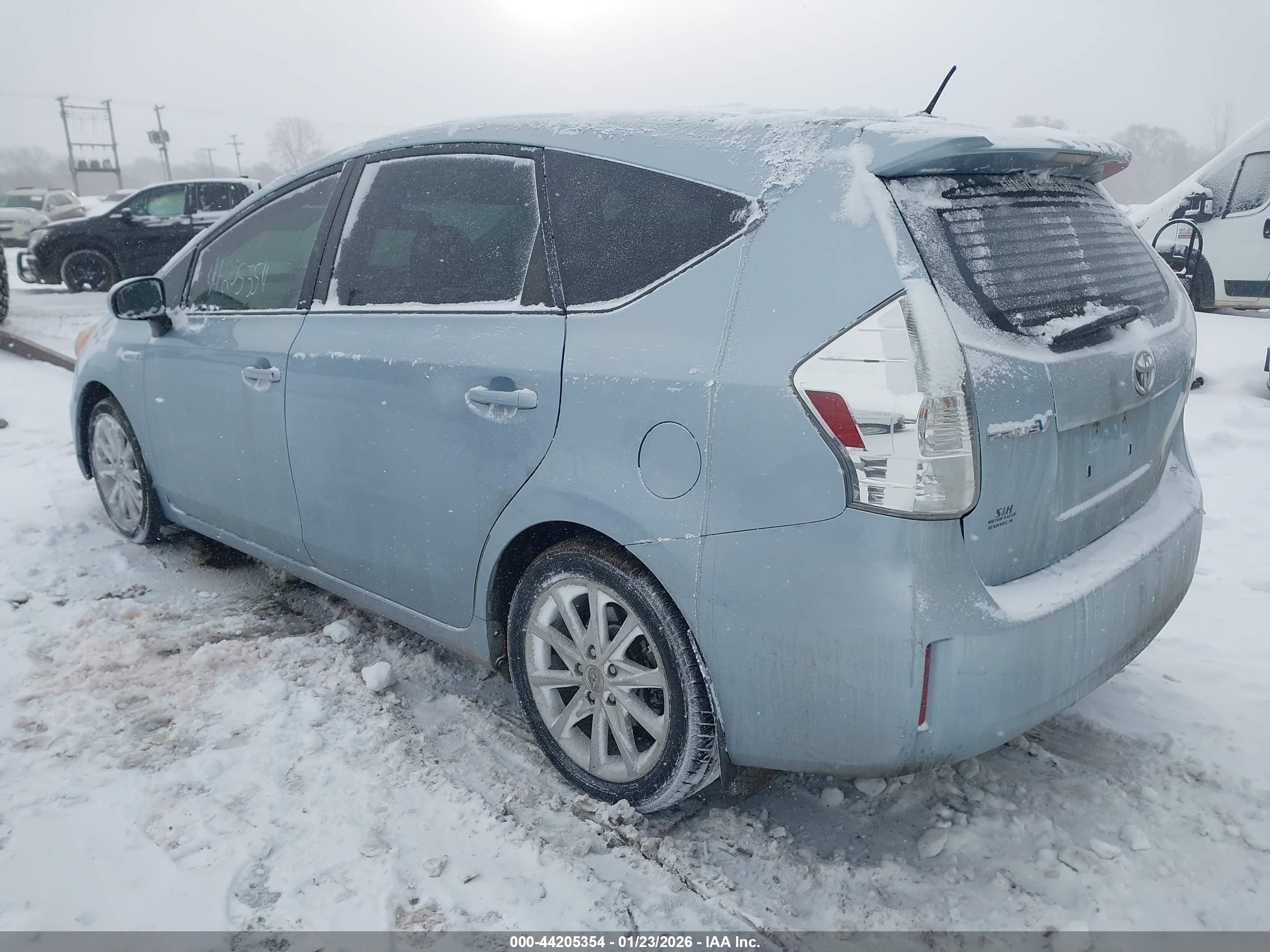 TOYOTA PRIUS image 3