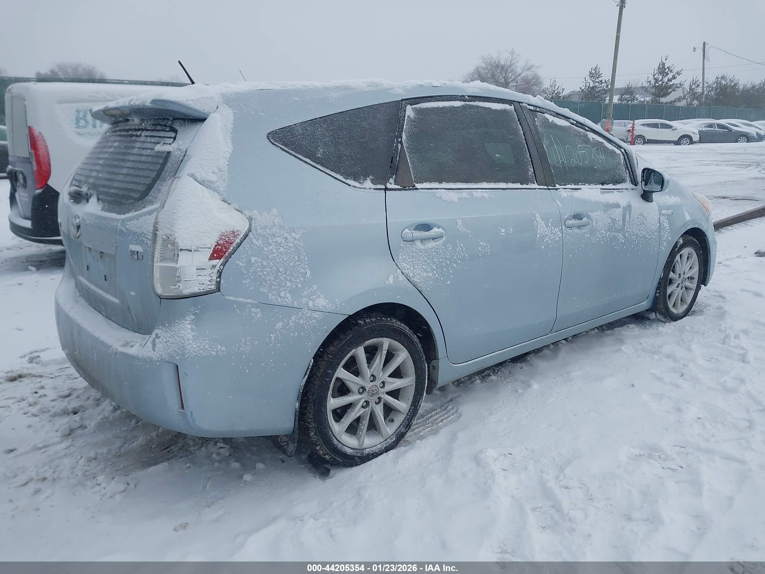 TOYOTA PRIUS image 4