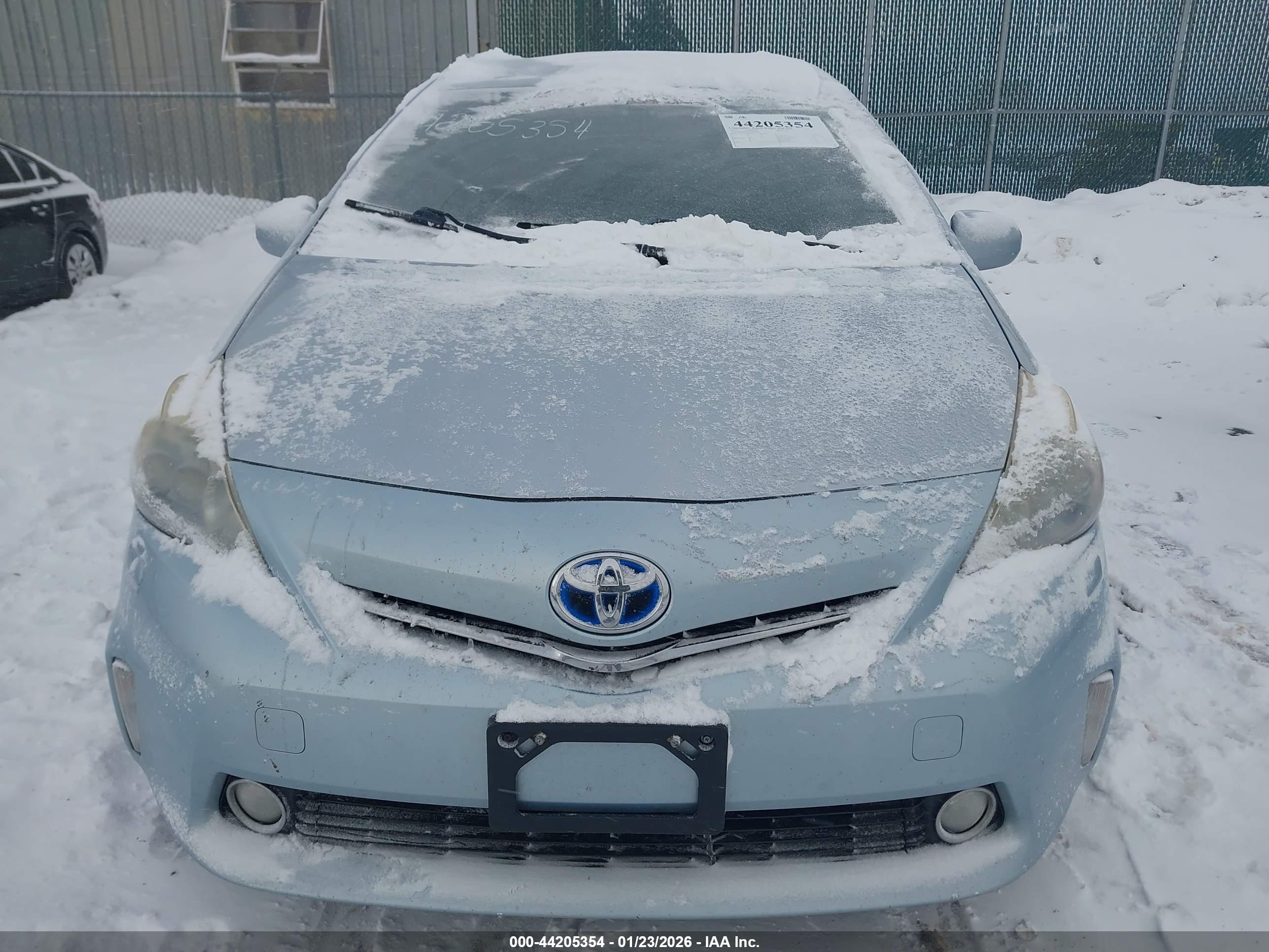 TOYOTA PRIUS image 6