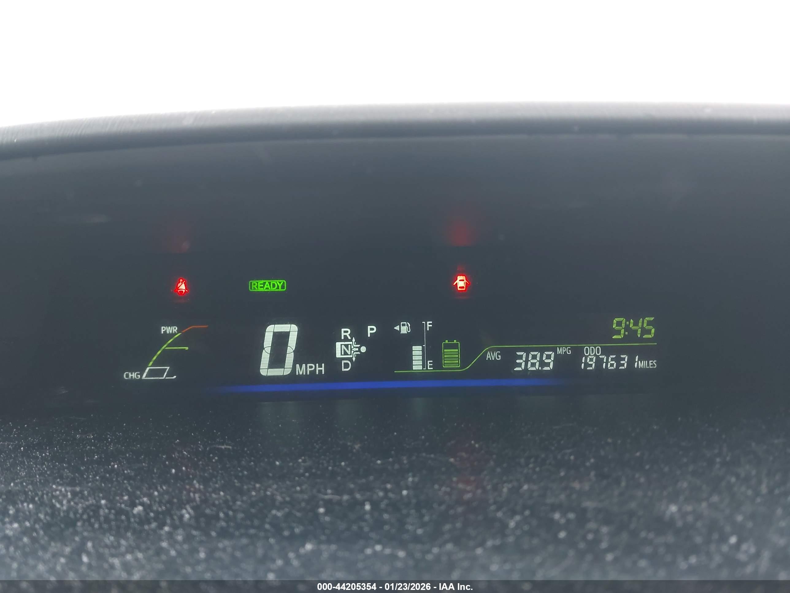 TOYOTA PRIUS image 7