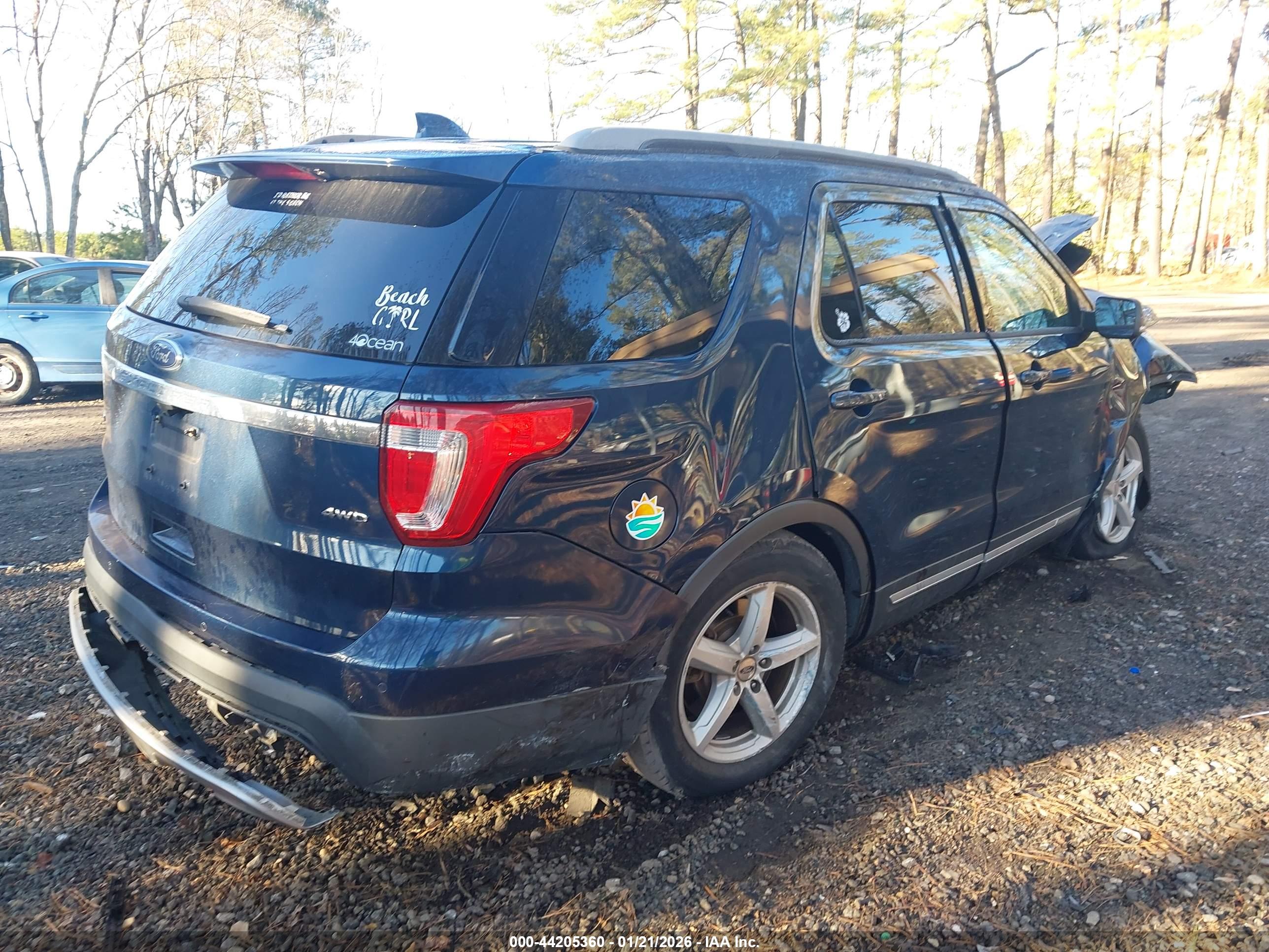 FORD EXPLORER image 4