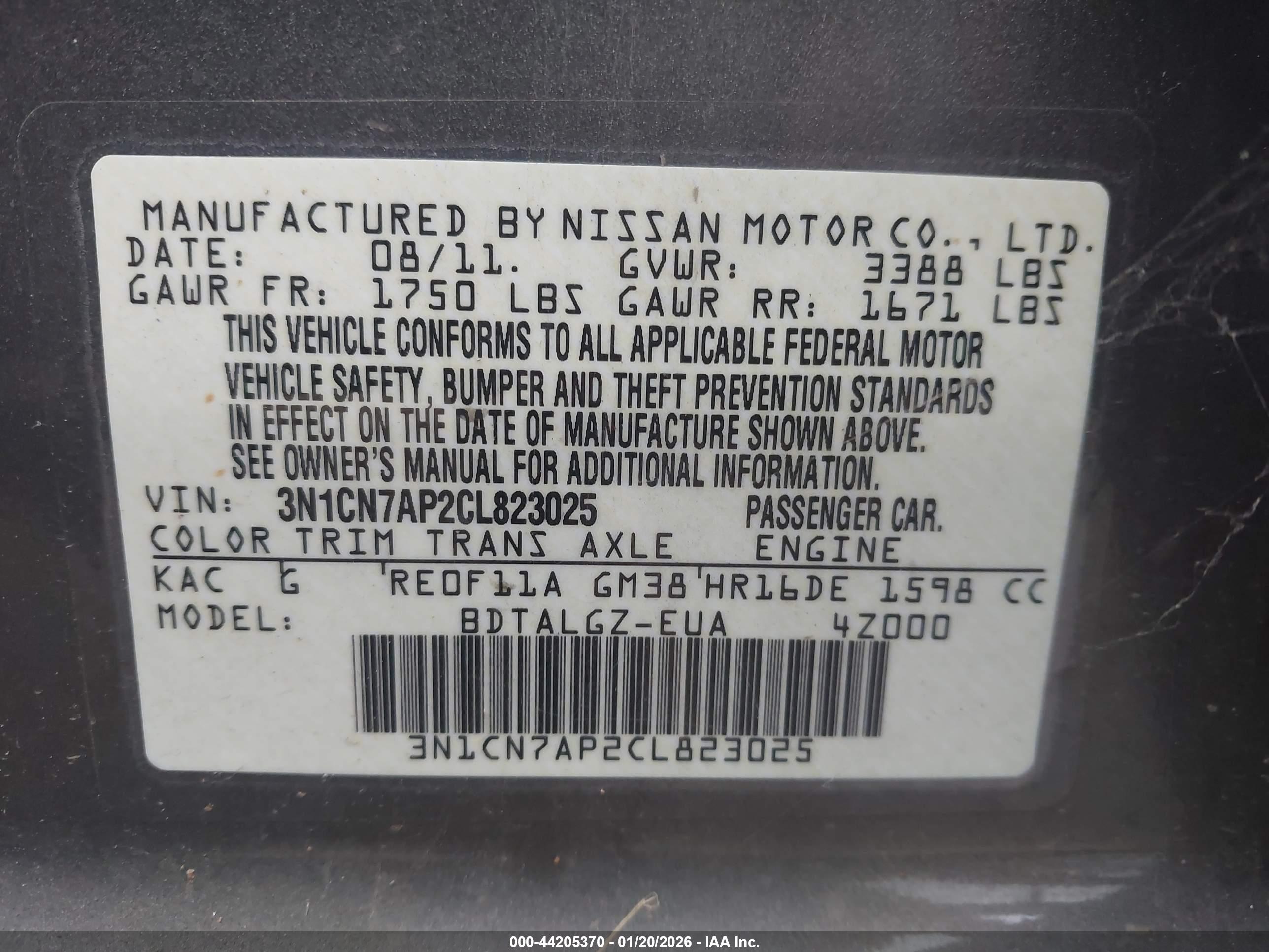 NISSAN VERSA image 9
