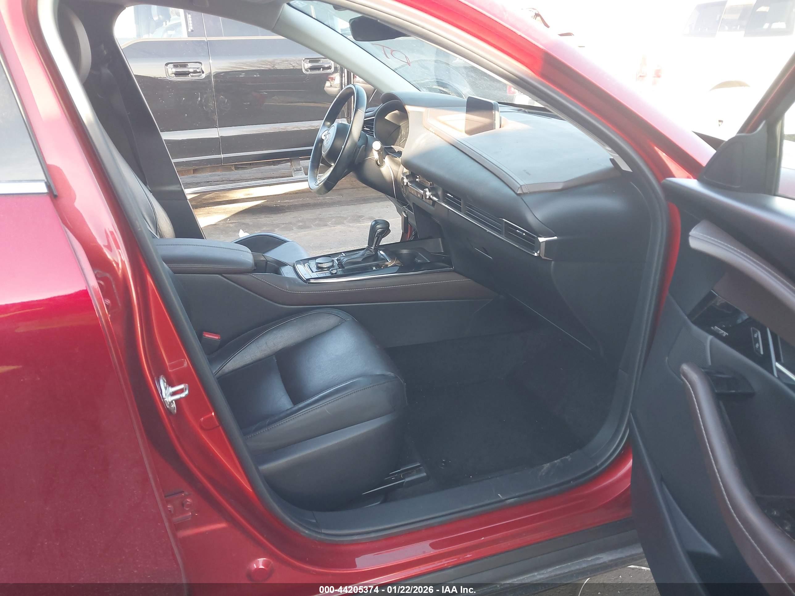 MAZDA CX-30 image 5