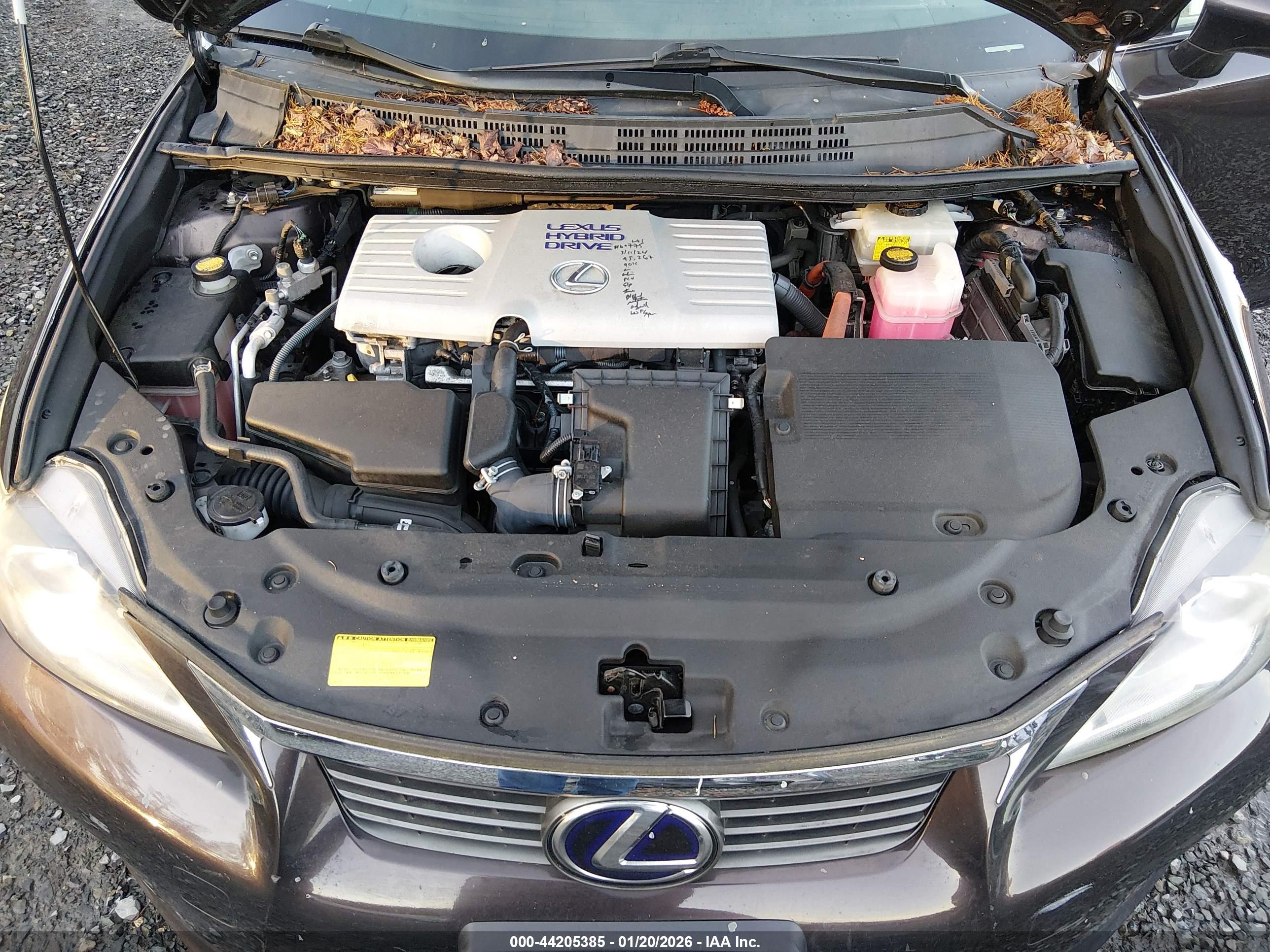 LEXUS CT image 10