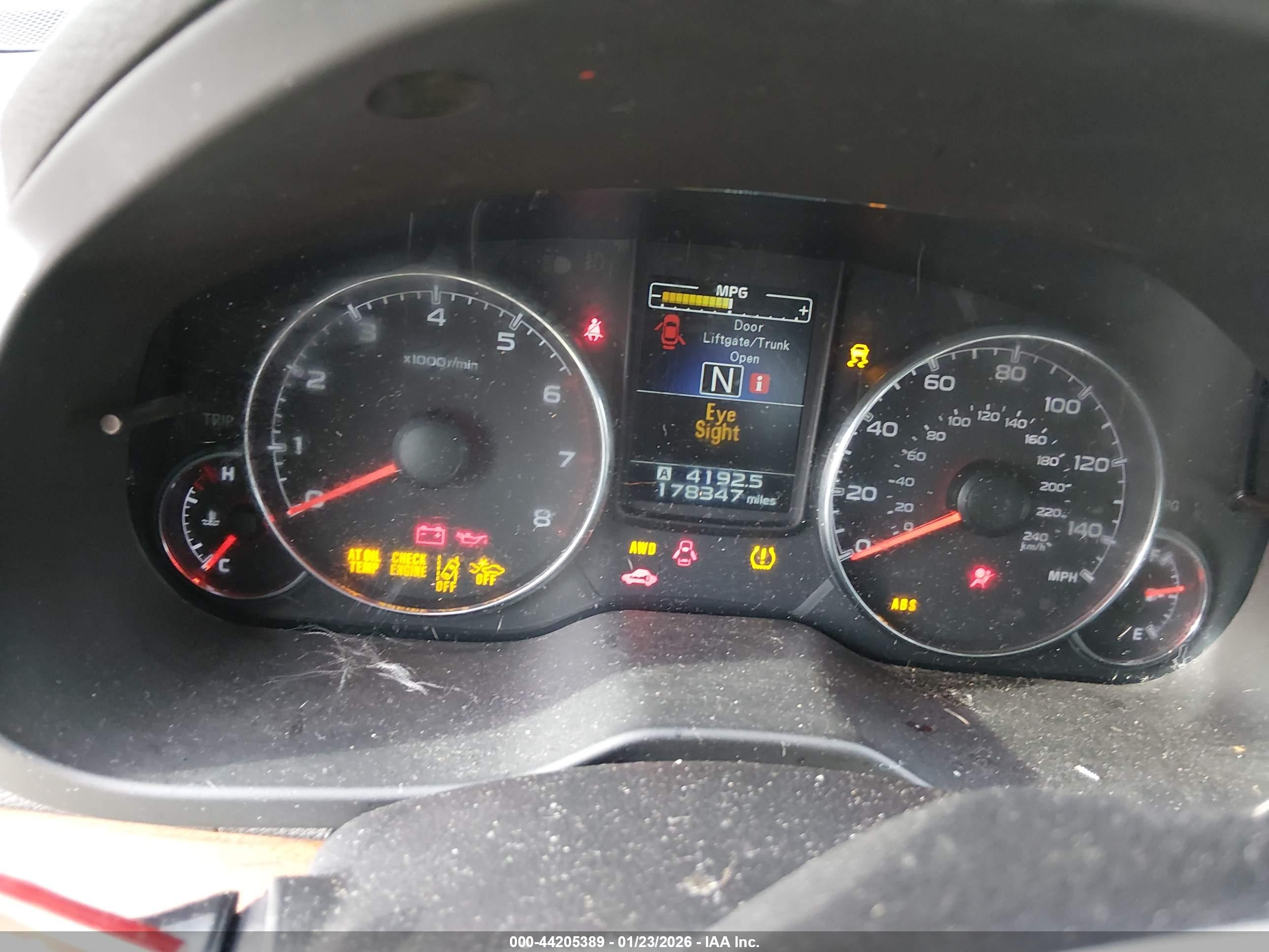 SUBARU OUTBACK image 7