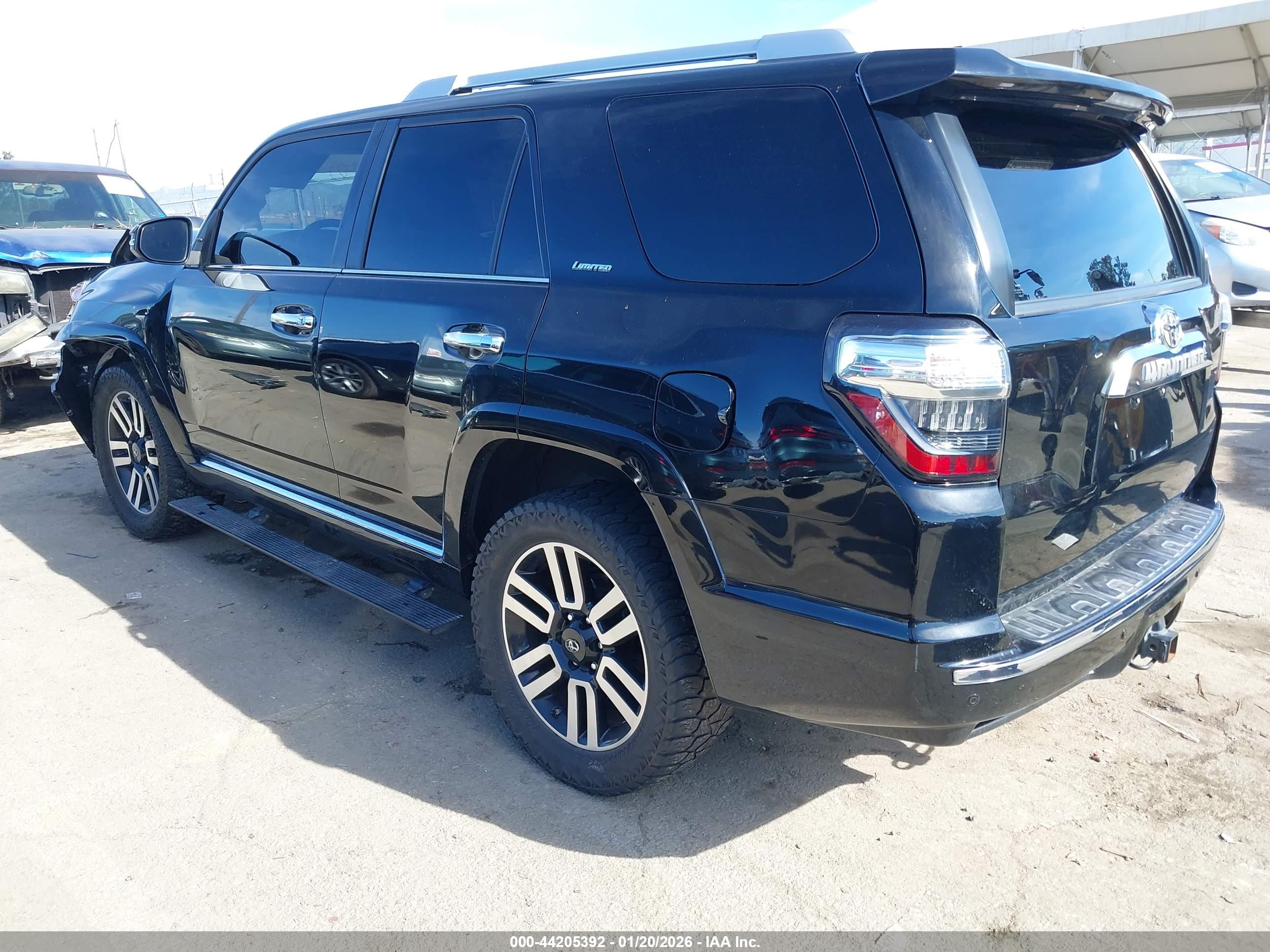 TOYOTA 4RUNNER image 3