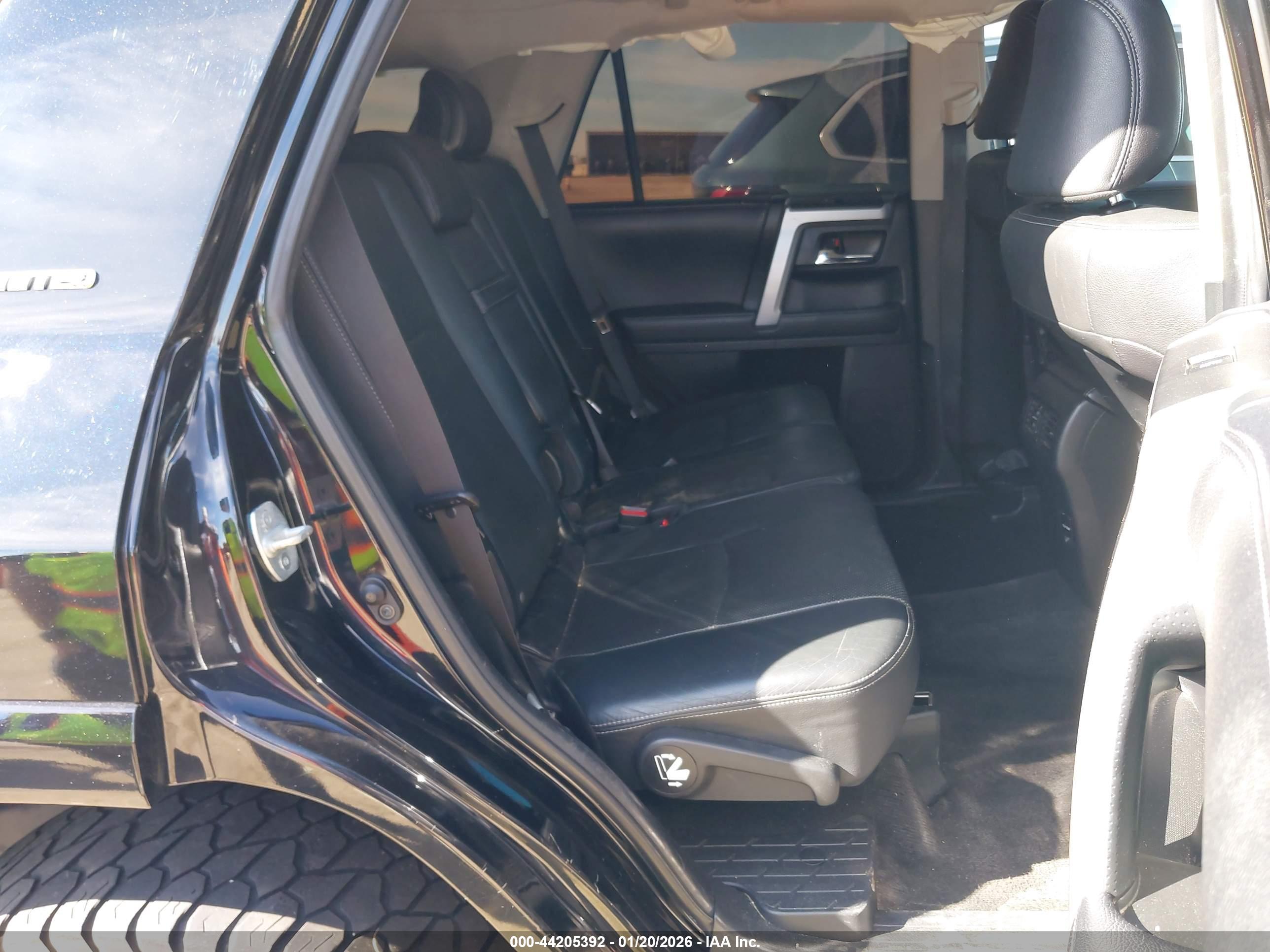 TOYOTA 4RUNNER image 8