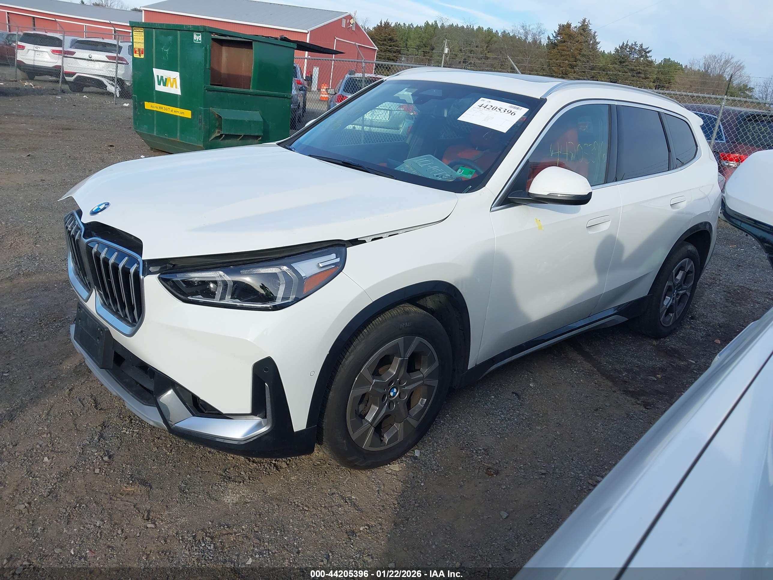 BMW X1 image 2