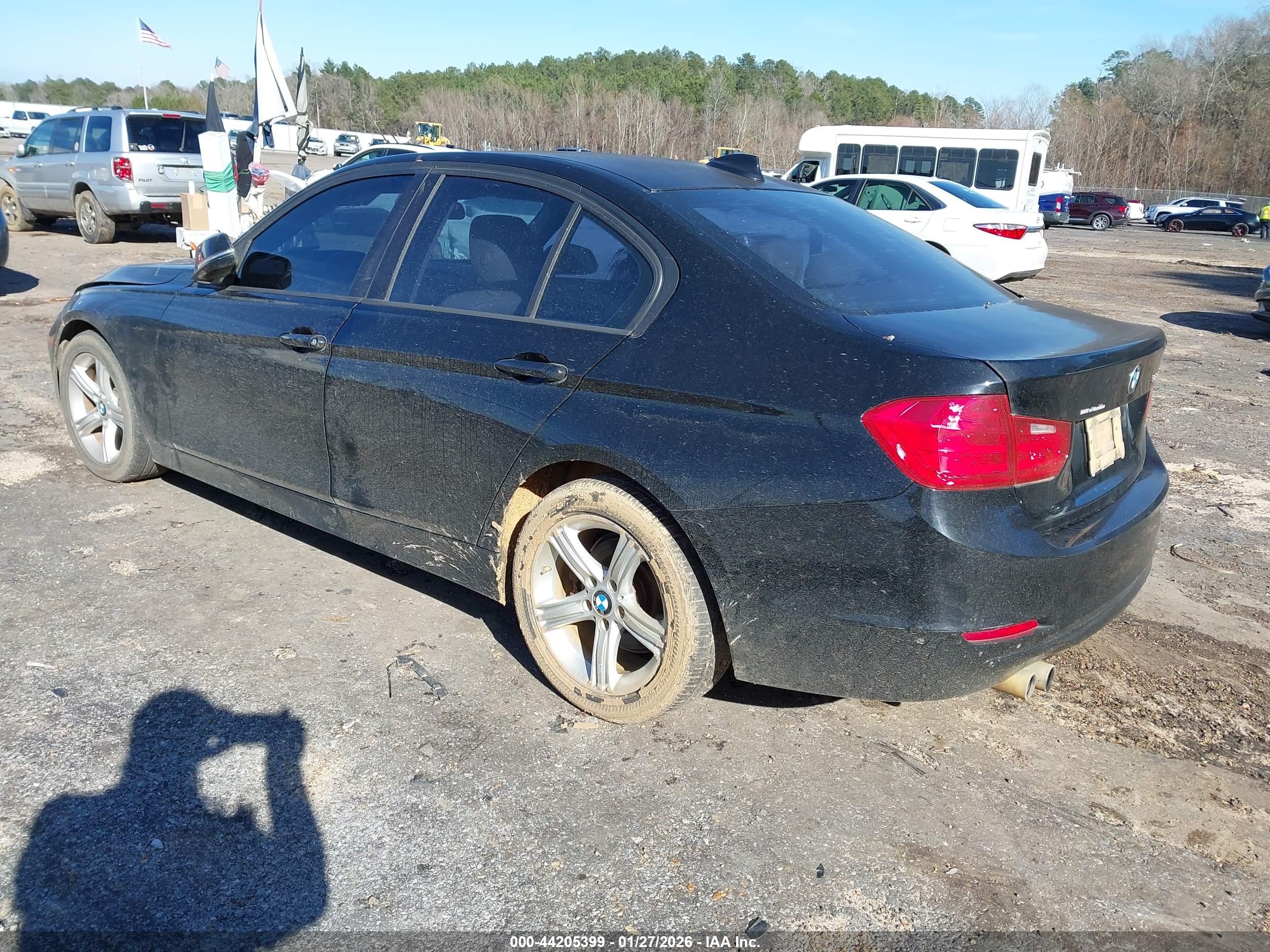 BMW 328I image 3