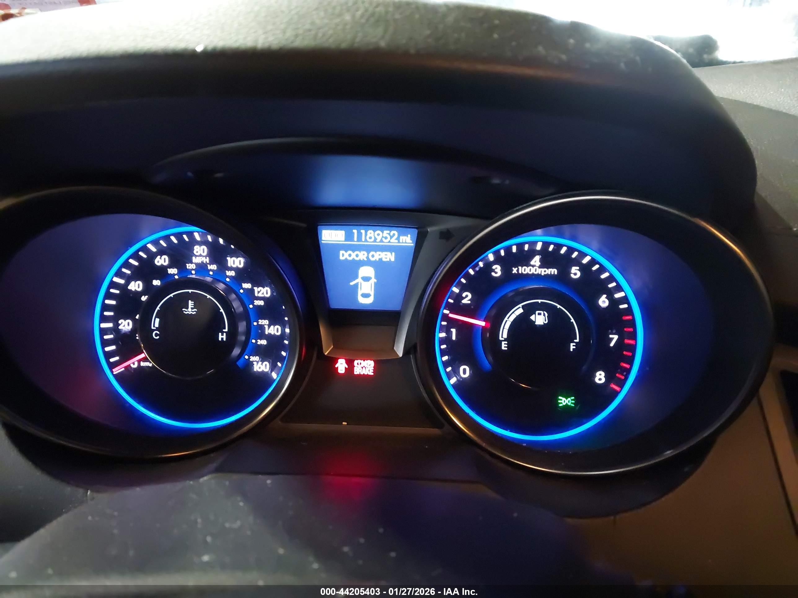 HYUNDAI GENESIS image 7