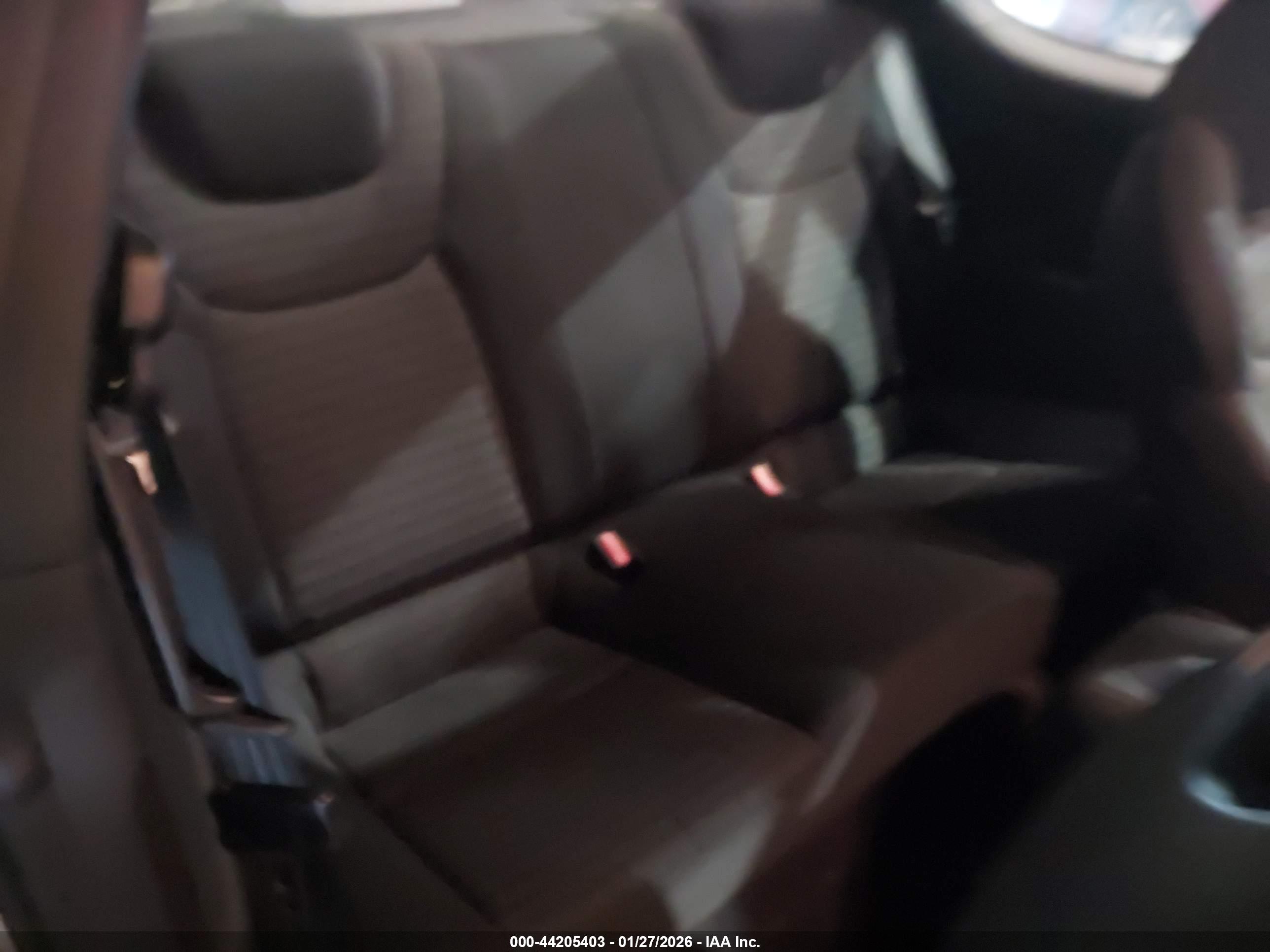 HYUNDAI GENESIS image 8