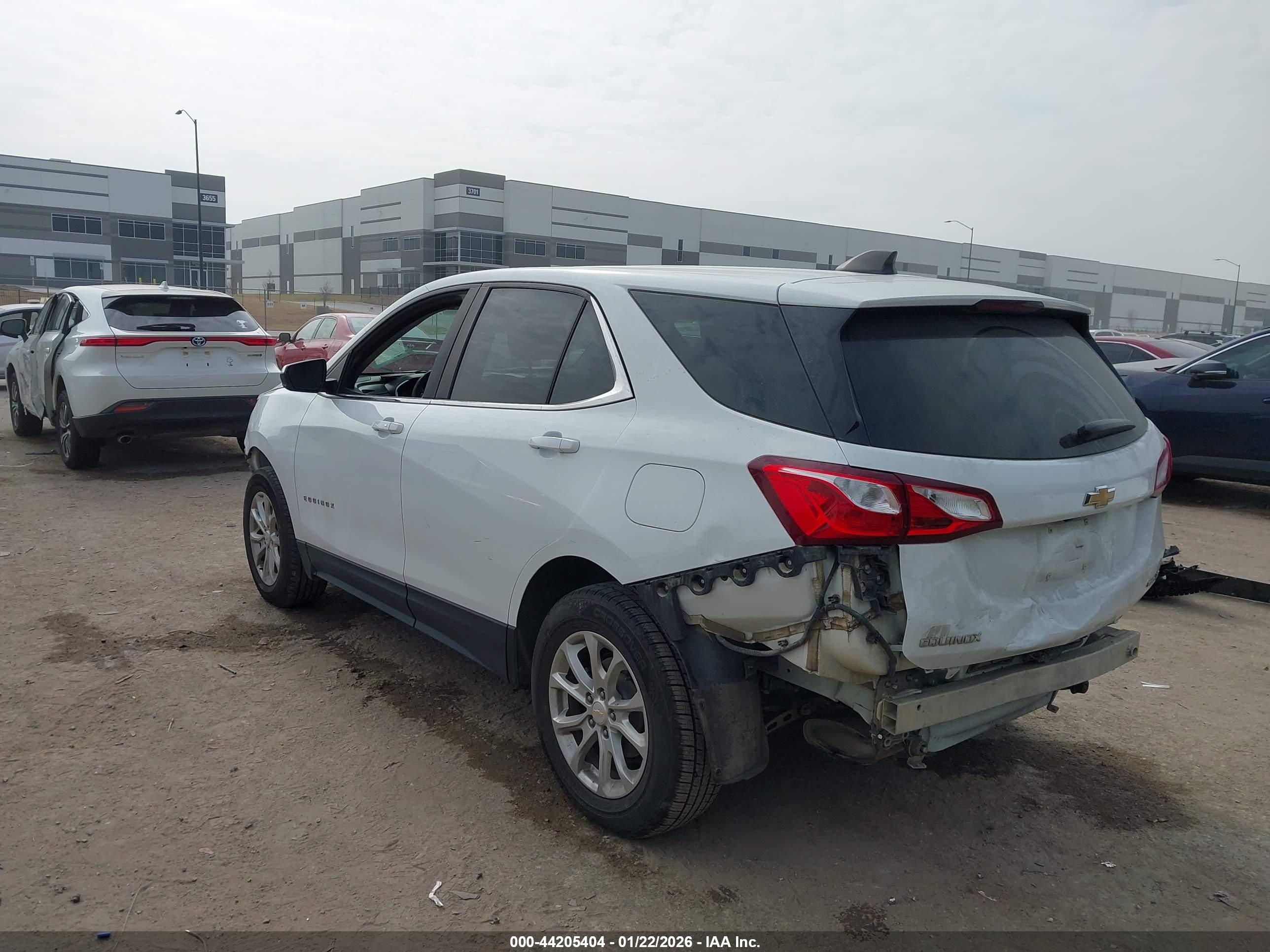 CHEVROLET EQUINOX image 3