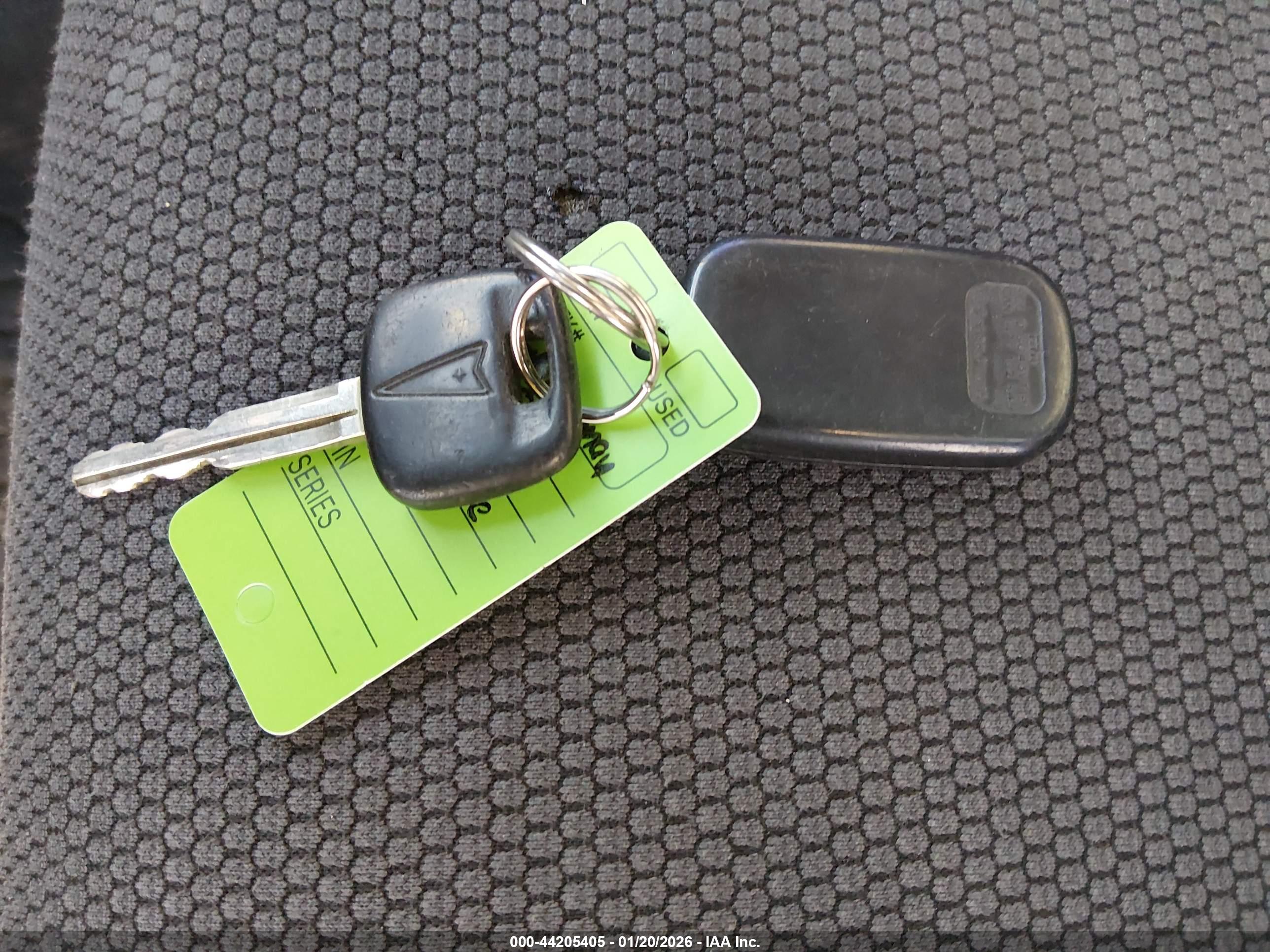 PONTIAC VIBE image 11
