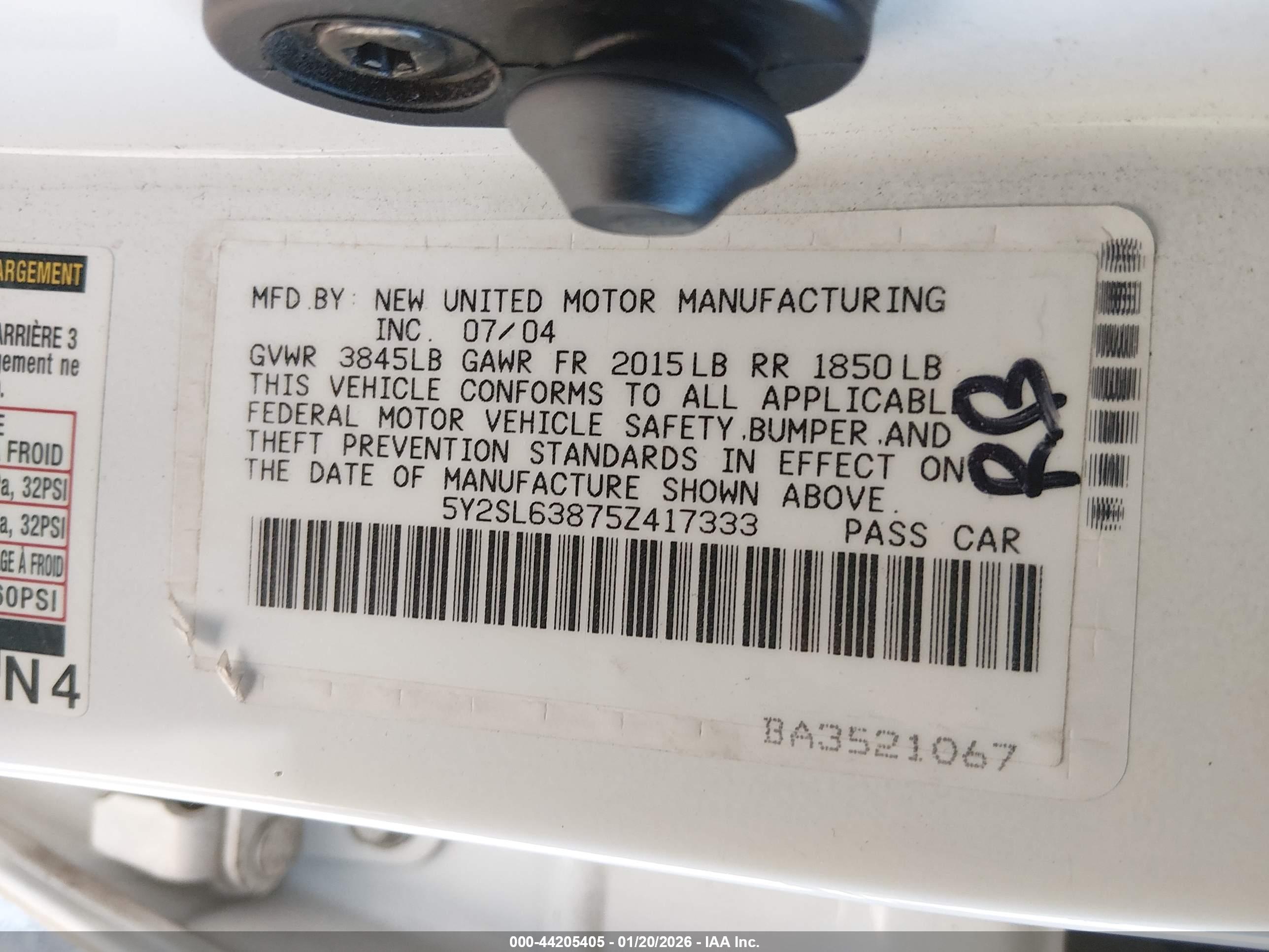 PONTIAC VIBE image 9